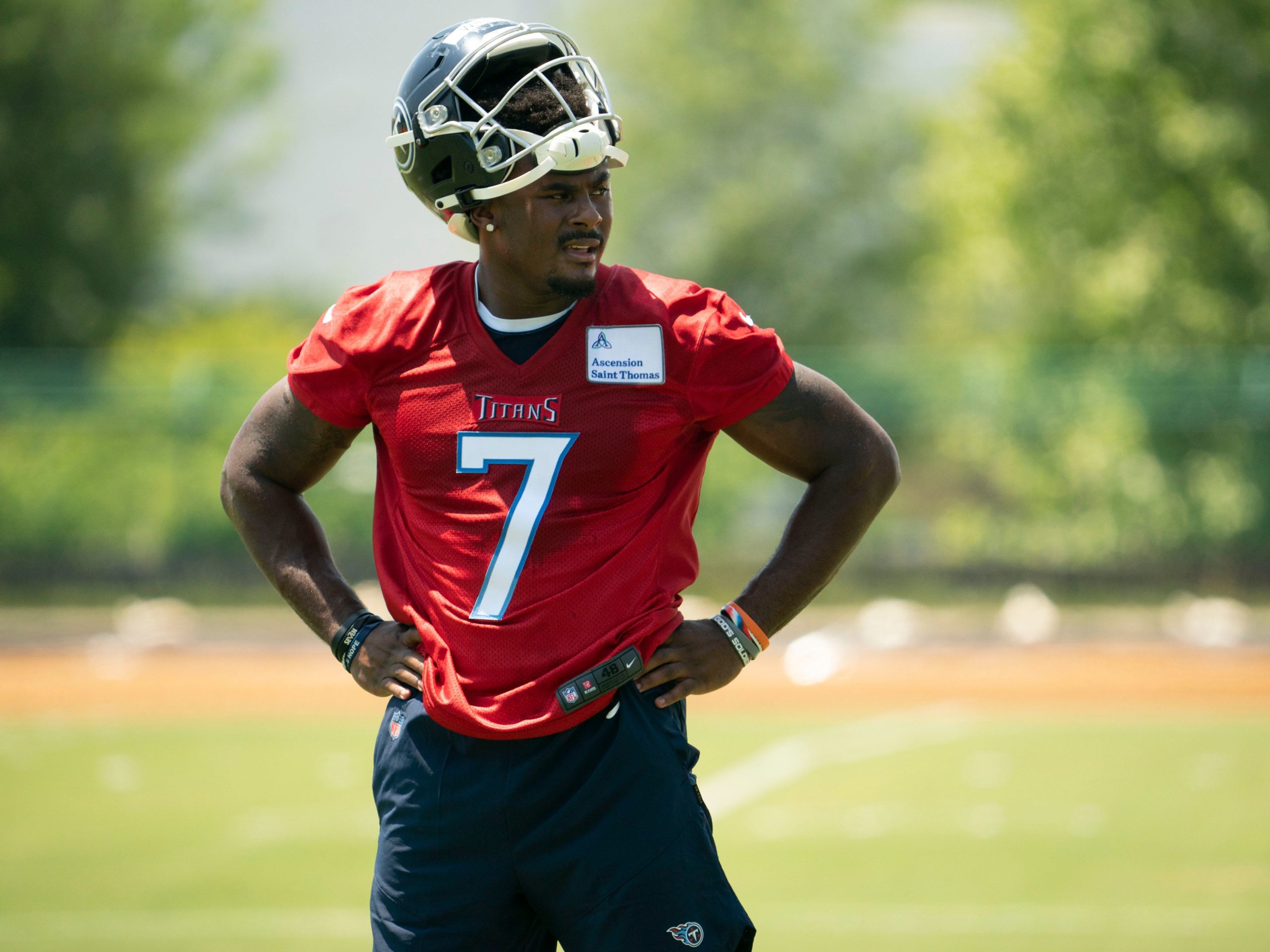 Titans quarterback Malik Willis (7) looks over the field during a Rookie Mini-Camp practice at Saint Thomas Sports Park Friday, May 13, 2022, in Nashville, Tenn. Nas Titans Rookies 017