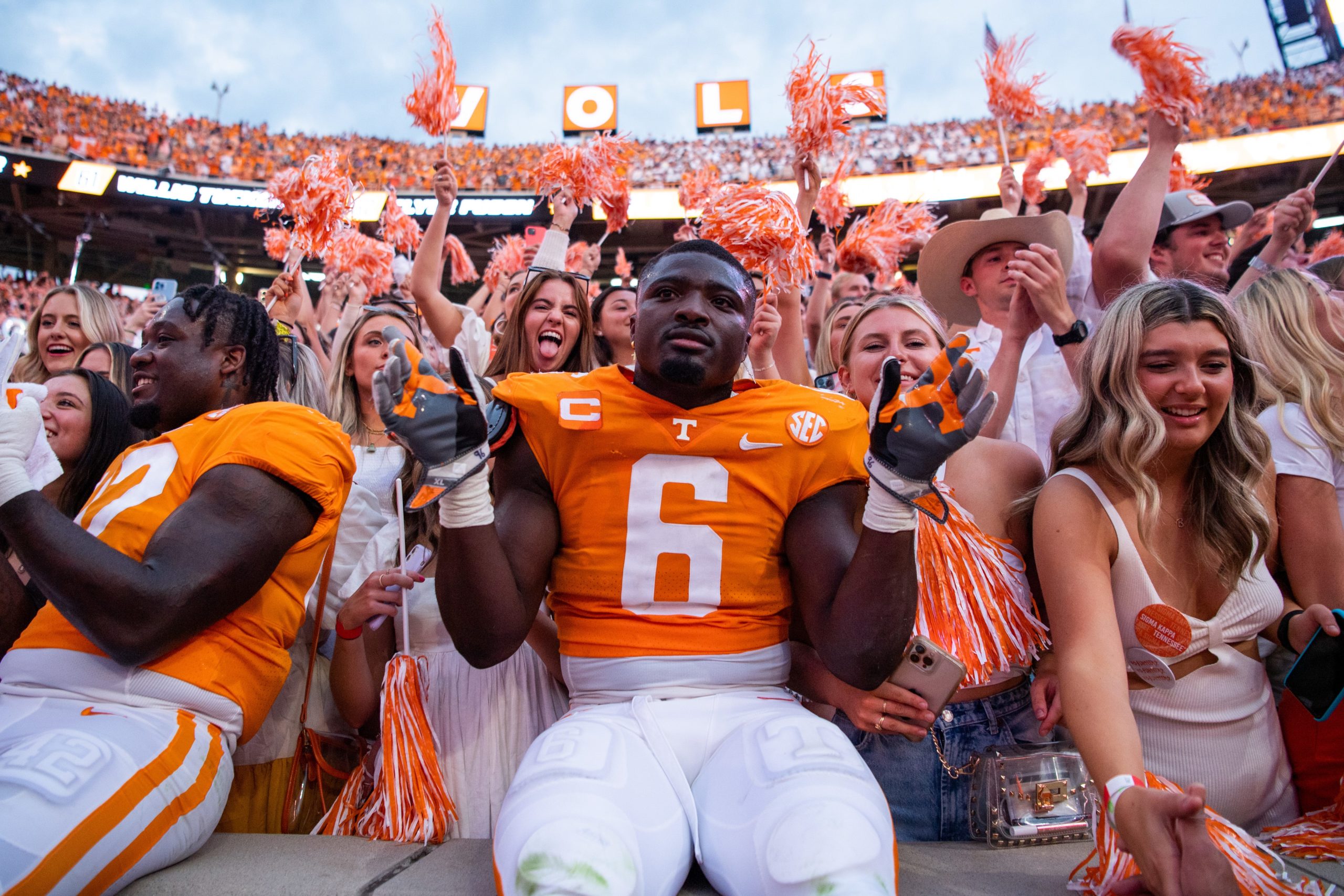 Tennessee wide receiver Jimmy Holiday (6) celebrates after Tennessee's football game against Florida in Neyland Stadium in Knoxville, Tenn., on Saturday, Sept. 24, 2022. Kns Ut Florida Football Bp