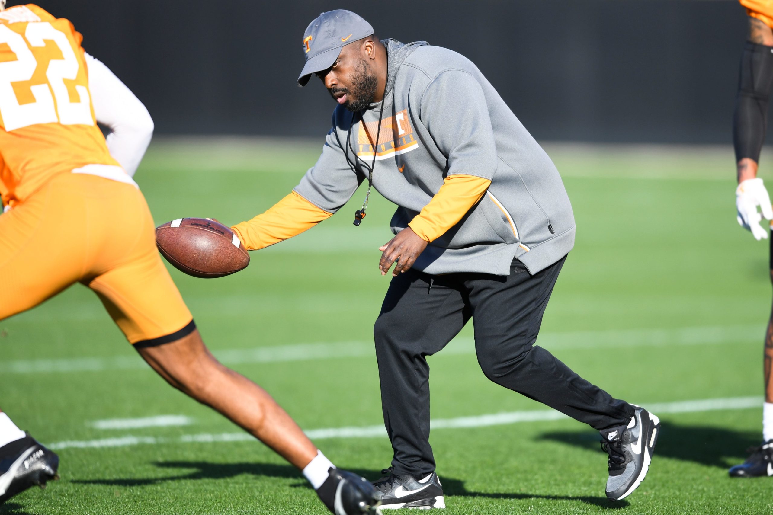 Defensive coordinator Tim Banks runs a drill during Tennessee football spring practice at University of Tennessee, Thursday, March 24, 2022. Volspractice0324 1066
