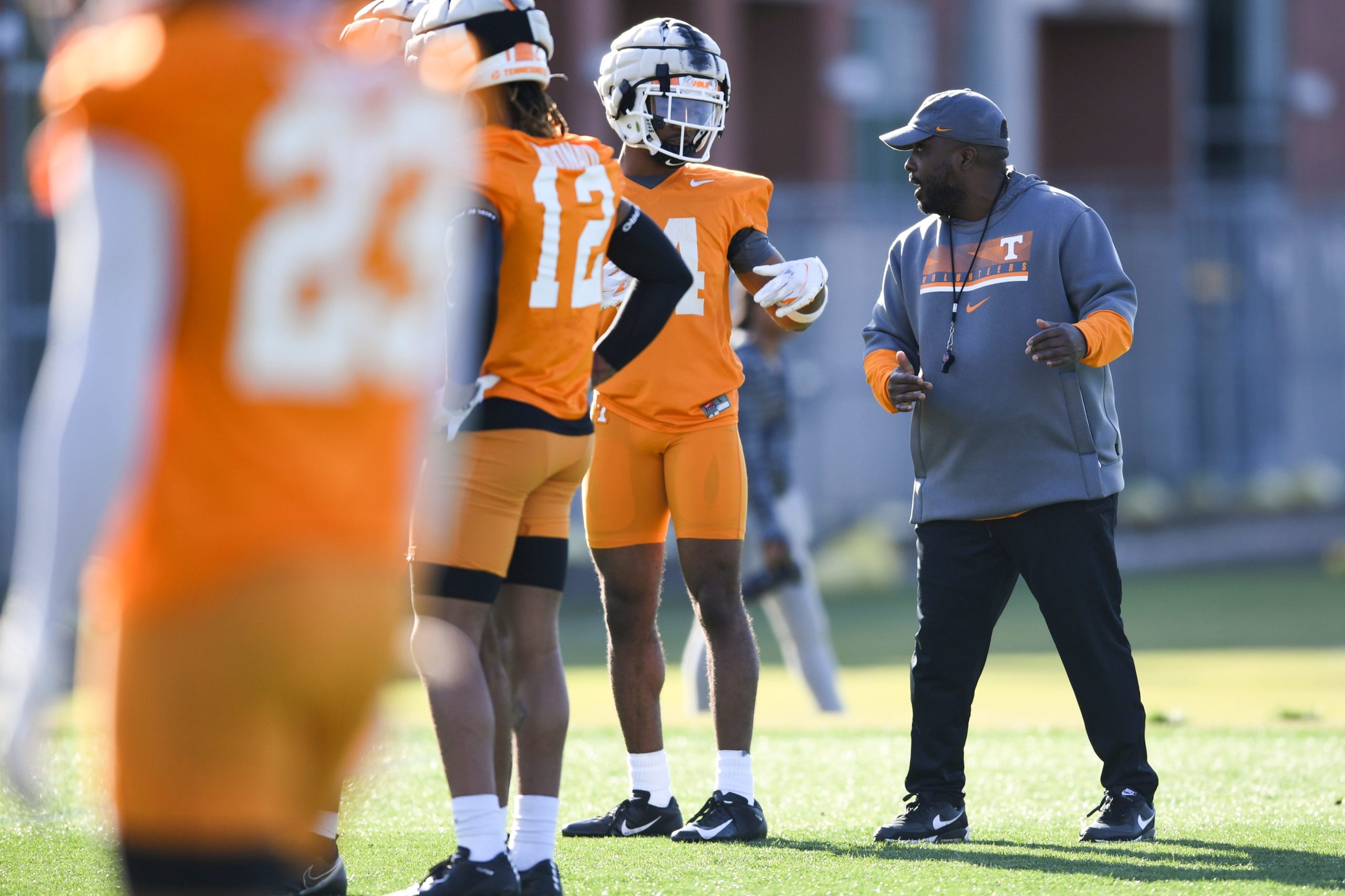 Defensive coordinator Tim Banks runs a drill during Tennessee football spring practice at University of Tennessee, Thursday, March 24, 2022. Volspractice0324 1449