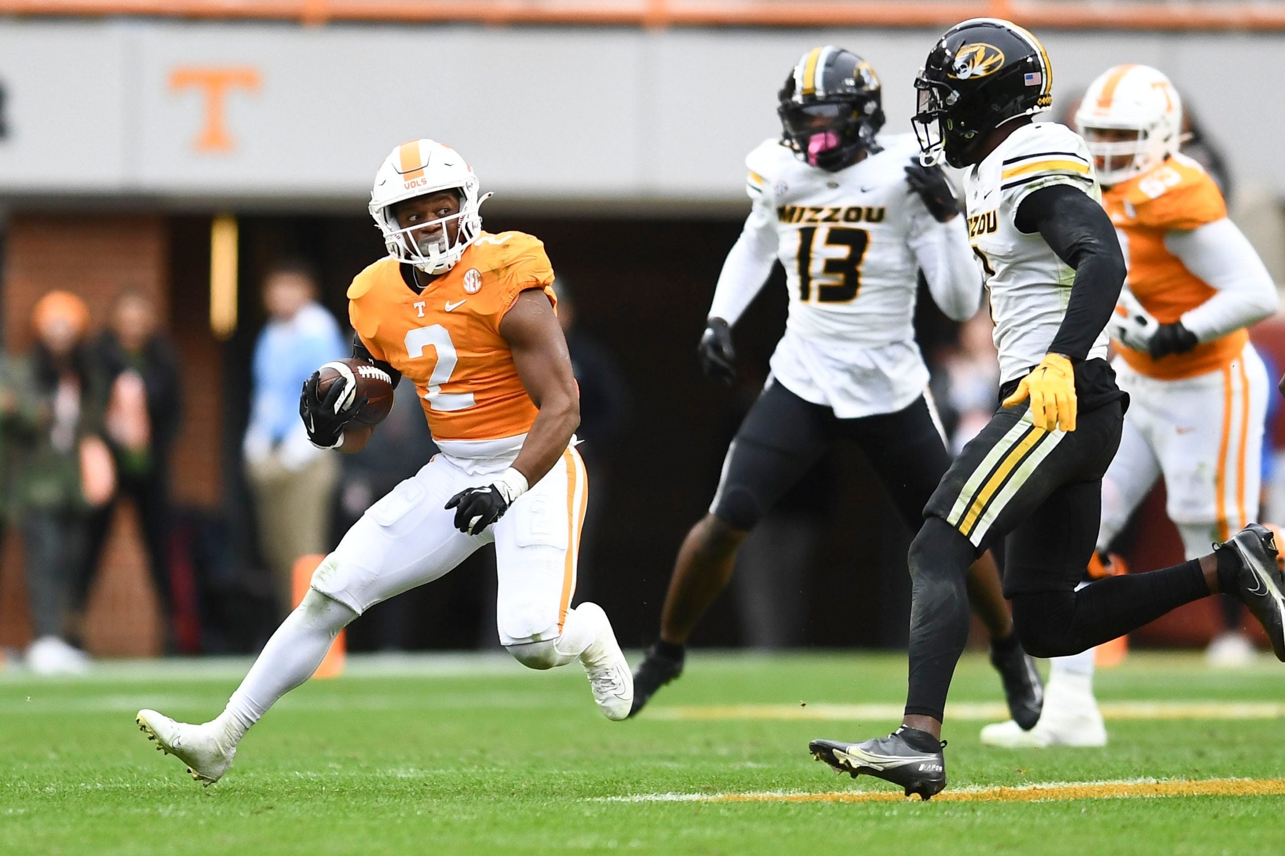 Tennessee running back Jabari Small (2) gets past the Missouri defense during an NCAA college football game on Saturday, November 12, 2022 in Knoxville, Tenn. Ut Vs Missouri