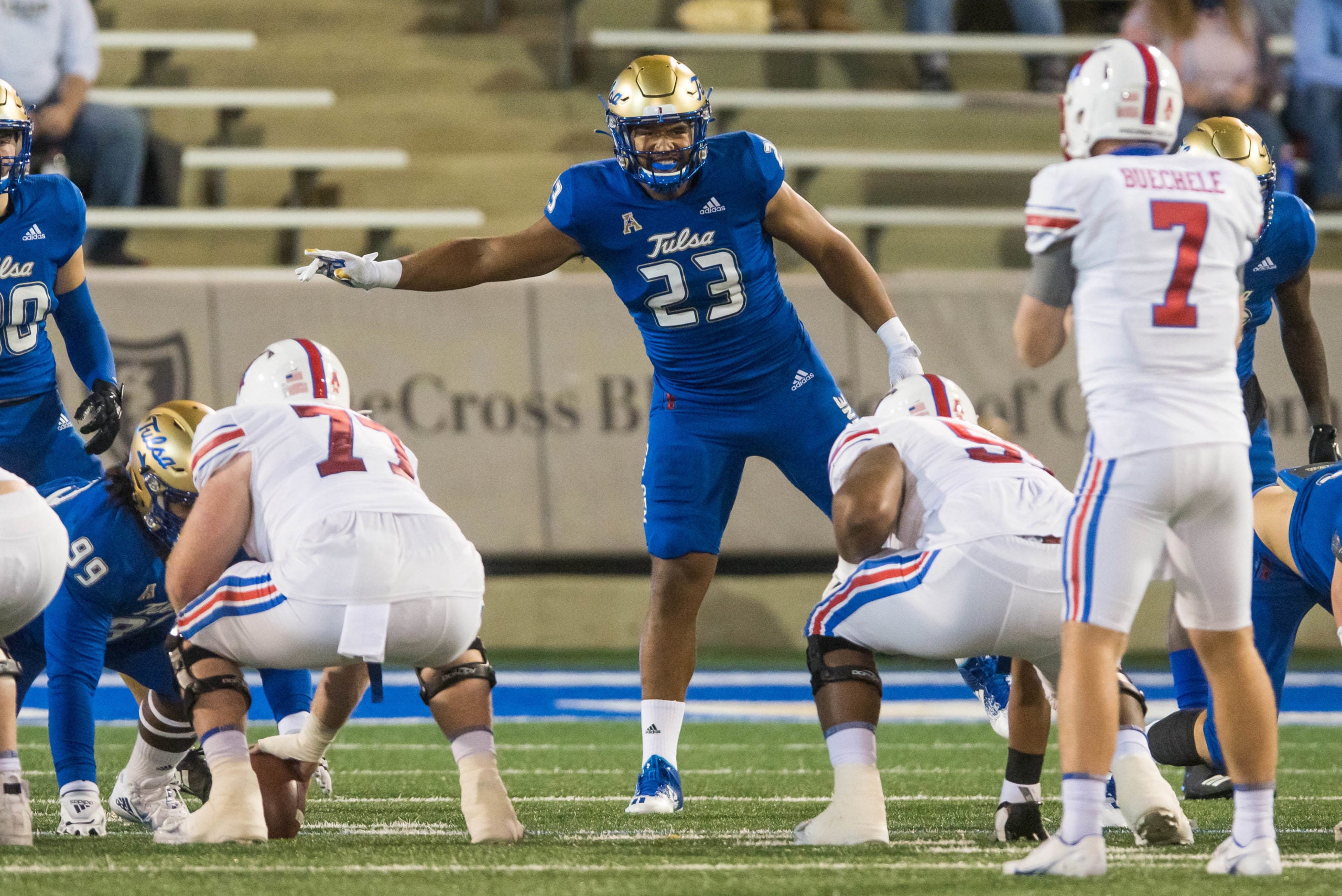 Dallas Cowboys, Zaven Collins