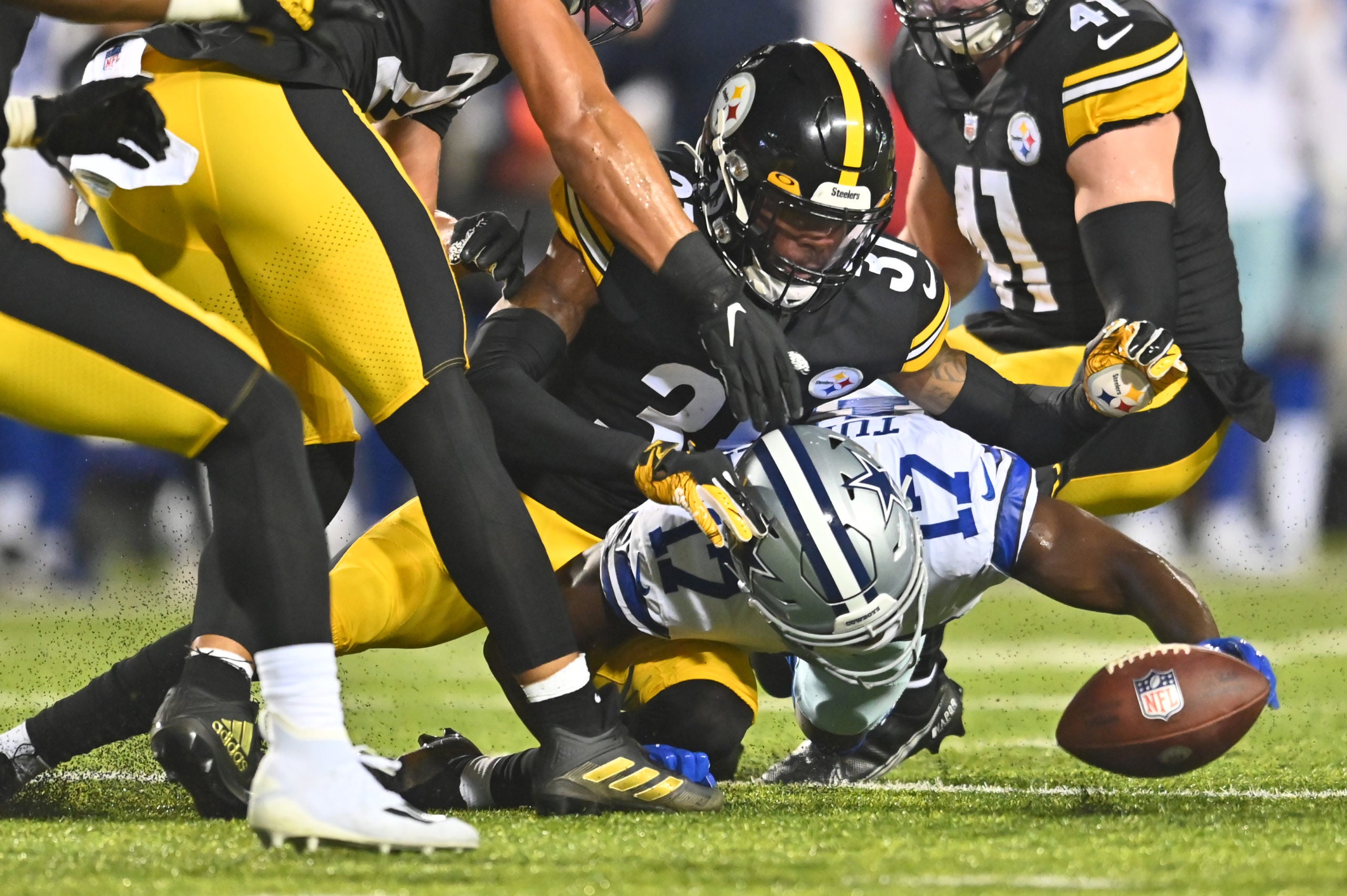 Aug 5, 2021; Canton, Ohio, USA; Dallas Cowboys wide receiver Malik Turner (17) loses the ball after a catch against the Pittsburgh Steelers during the first half at Tom Benson Hall of Fame Stadium. Mandatory Credit: Ken Blaze-USA TODAY Sports