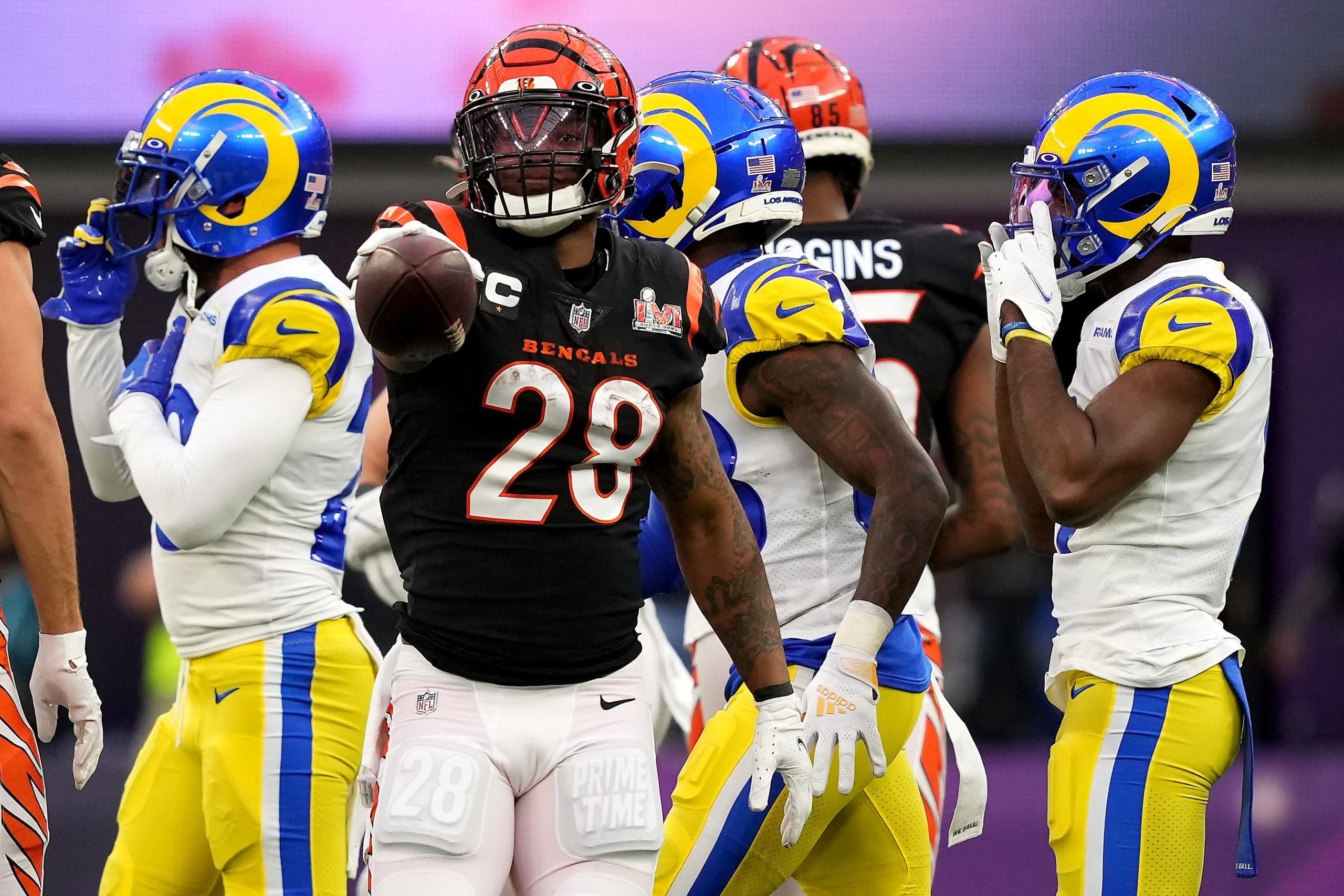 Cincinnati Bengals running back Joe Mixon (28) gestures after a carry in the first quarter during Super Bowl 56 against the Los Angeles Rams, Sunday, Feb. 13, 2022, at SoFi Stadium in Inglewood, Calif. The Cincinnati Bengals lost, 23-20. Nfl Super Bowl 56 Los Angeles Rams Vs Cincinnati Bengals Feb 13 2022 0874