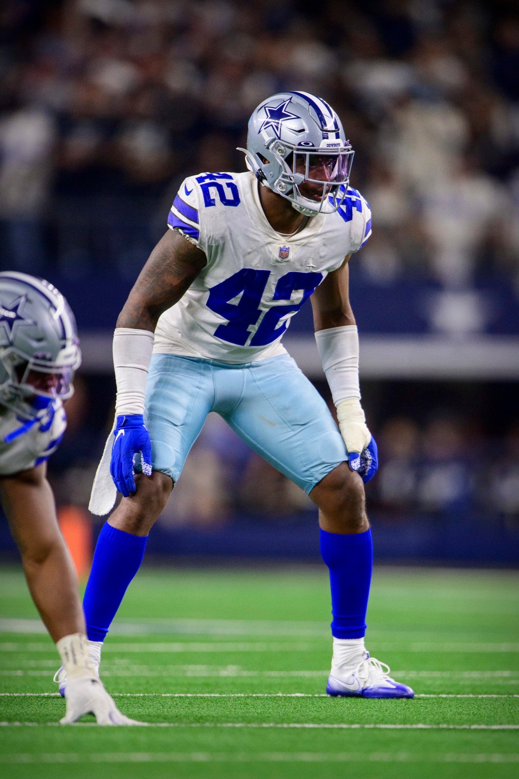 Nov 25, 2021; Arlington, Texas, USA; Dallas Cowboys middle linebacker Keanu Neal (42) in action during the game between the Dallas Cowboys and the Las Vegas Raiders at AT&T Stadium. Mandatory Credit: Jerome Miron-USA TODAY Sports