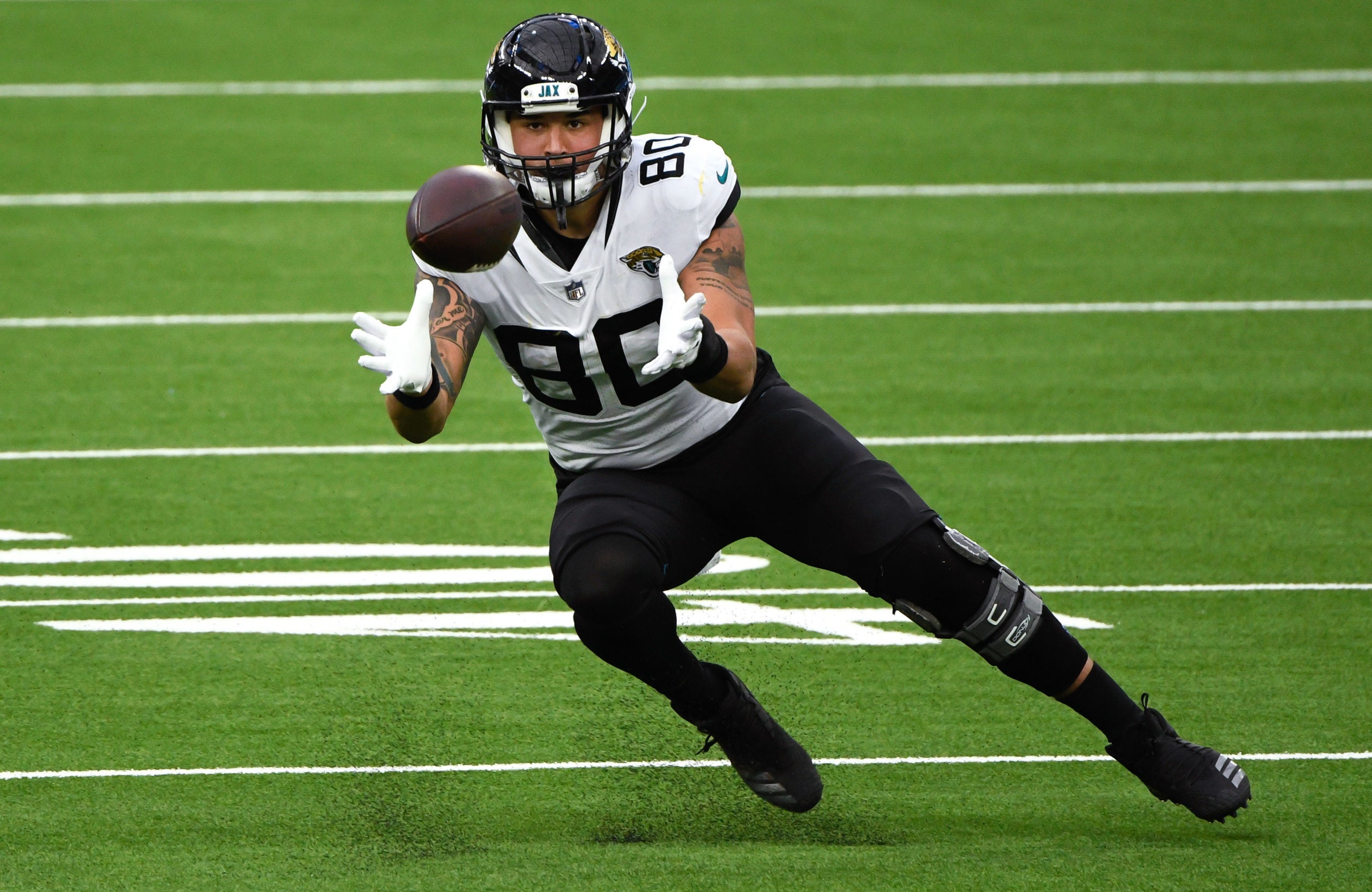 Oct 25, 2020; Inglewood, California, USA; Jacksonville Jaguars tight end James O'Shaughnessy (80) in the third quarter at SoFi Stadium. Mandatory Credit: Robert Hanashiro-USA TODAY Sports