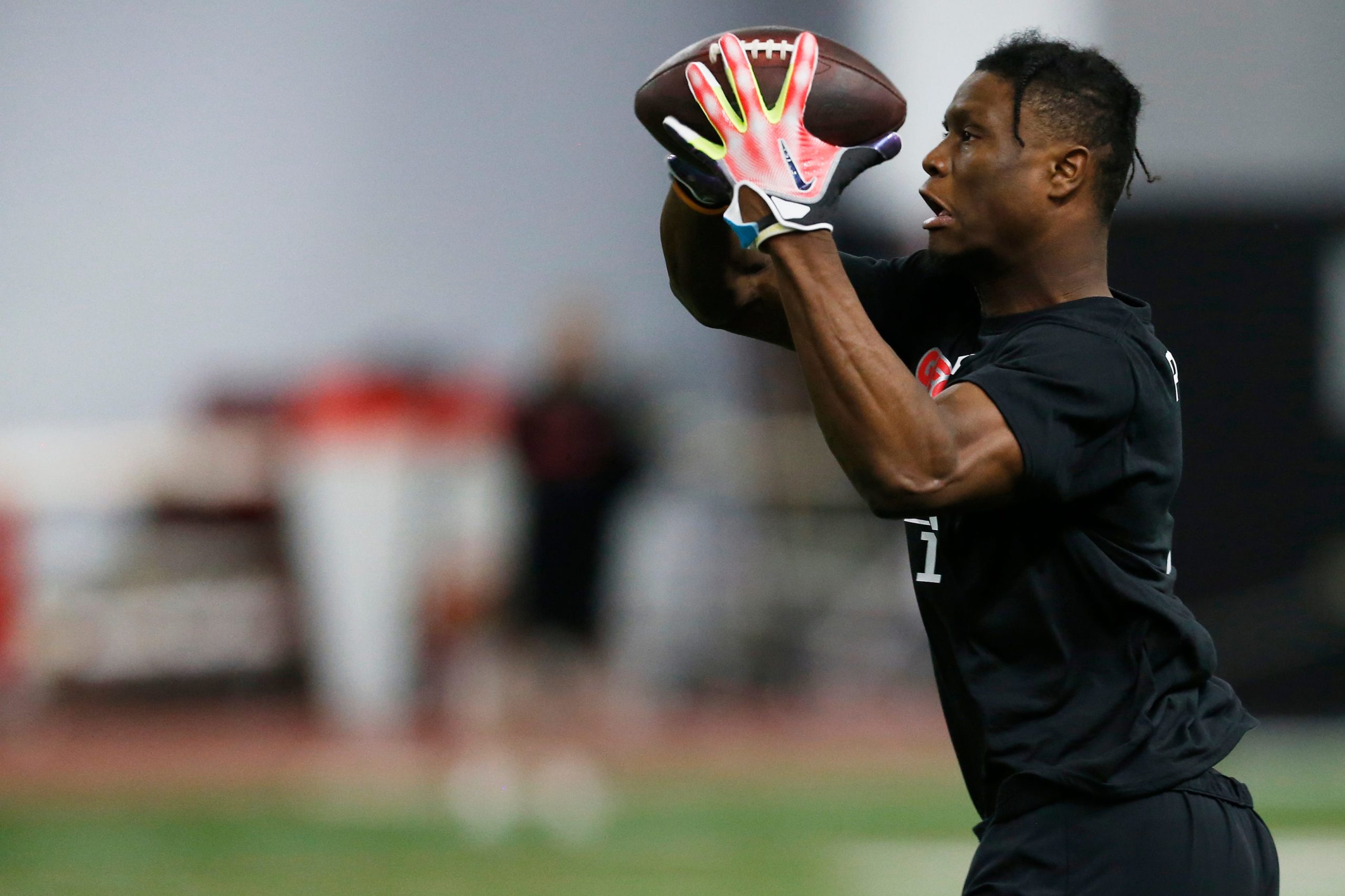 Georgia wide receiver George Pickens (1) pulls in a pass during Georgia's Pro Day in Athens, Ga., on Wednesday, March 16, 2022. News Joshua L Jones
