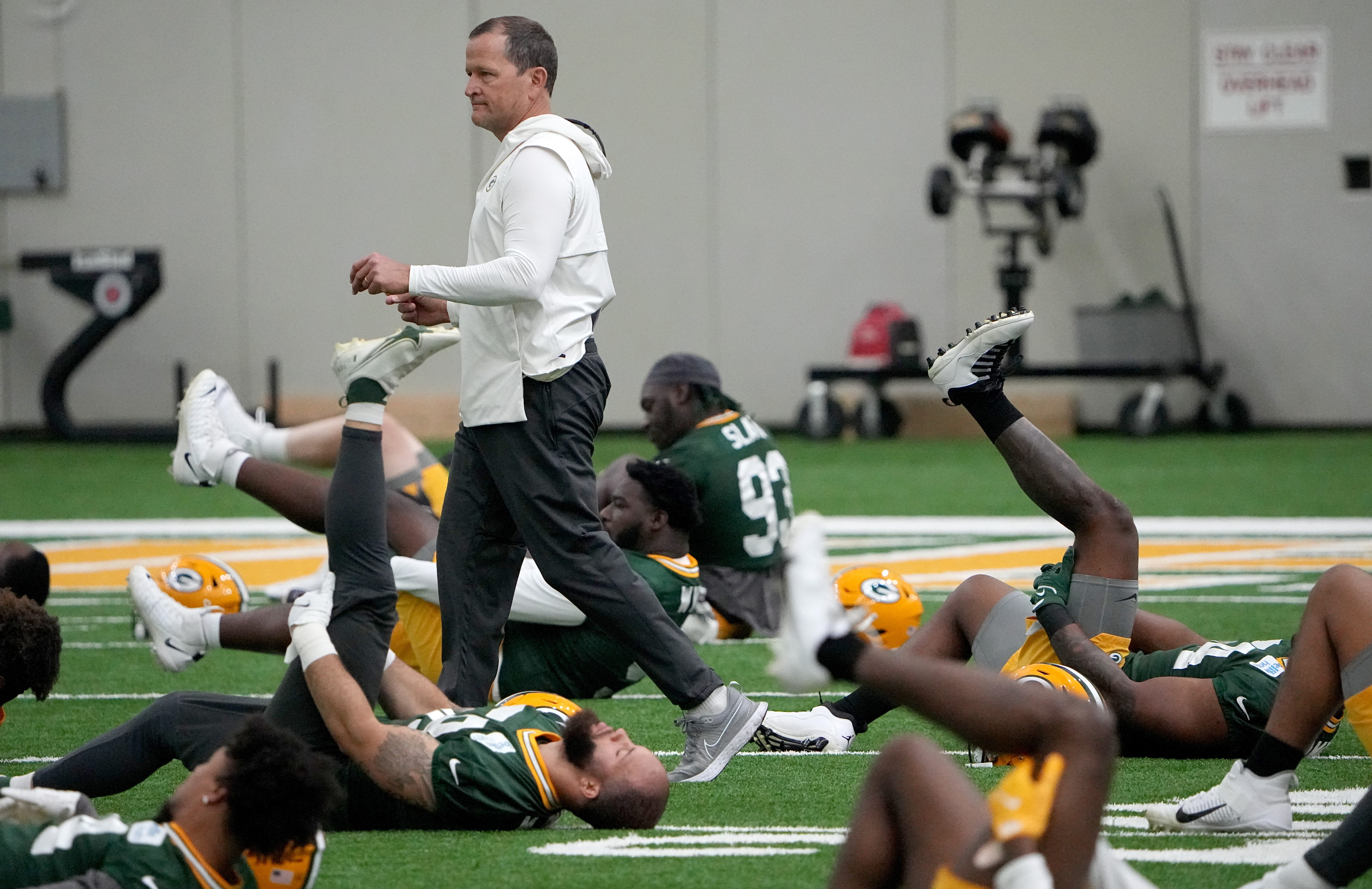 Defensive coordinator Joe Barry is shown during the Green Bay Packers organized team activities (OTA) Tuesday, May 24, 2022 in Green Bay, Wis. Mjs Packers25 26 Jpg Packers25