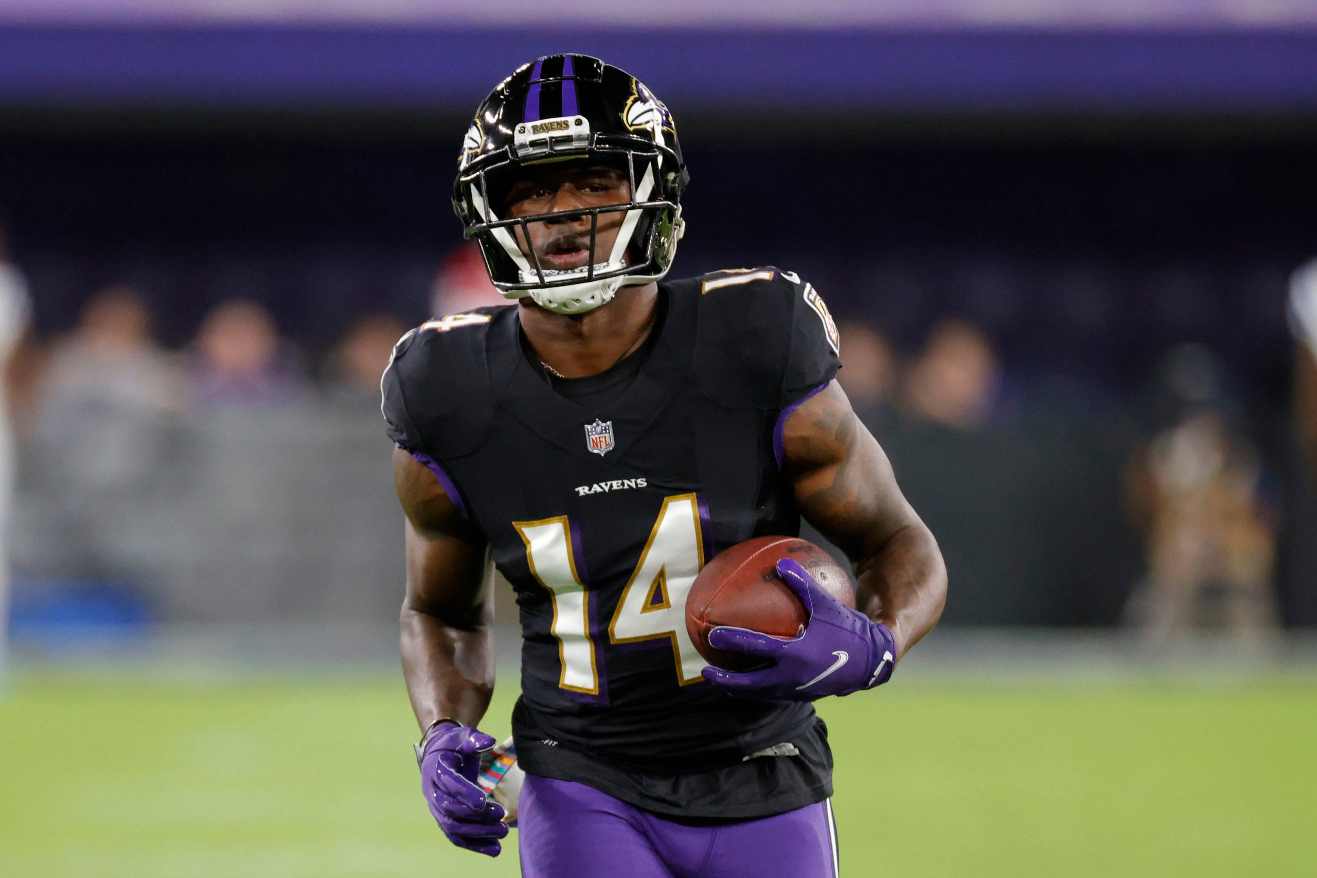 Oct 11, 2021; Baltimore, Maryland, USA; Baltimore Ravens wide receiver Sammy Watkins (14) participates in warmups prior to the Ravens' game against the Indianapolis Colts at M&T Bank Stadium. Mandatory Credit: Geoff Burke-USA TODAY Sports