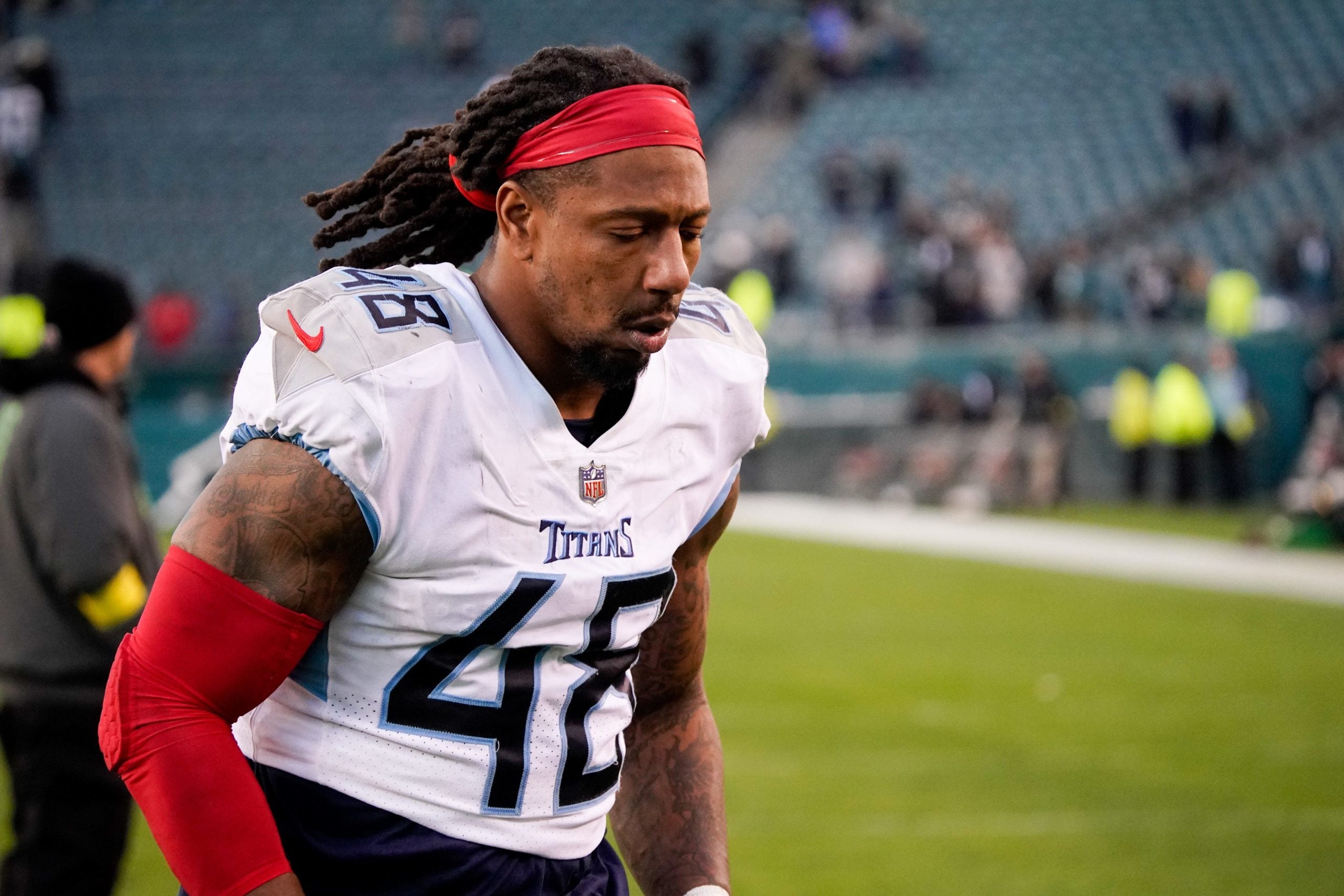 Tennessee Titans linebacker Bud Dupree (48) leaves the field after losing to the Philadelphia Eagles at Lincoln Financial Field Sunday, Dec. 4, 2022, in Philadelphia, Pa. Nfl Tennessee Titans At Philadelphia Eagles