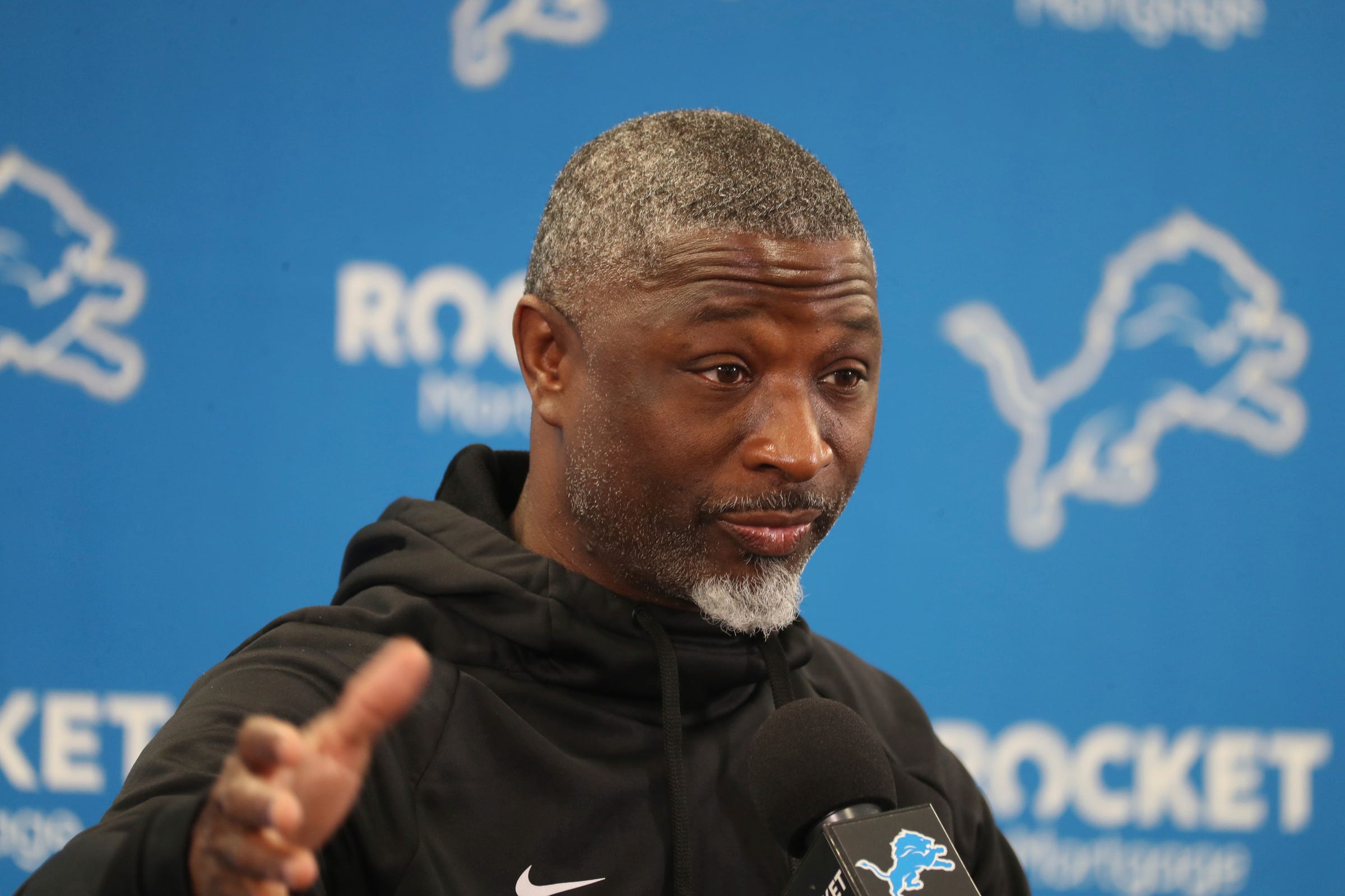 Detroit Lions defensive coordinator Aaron Glenn talks with reporters before OTAs on Thursday, May 26, 2022 at the team practice facility in Allen Park. Lions Ota S Syndication Detroit Free Press