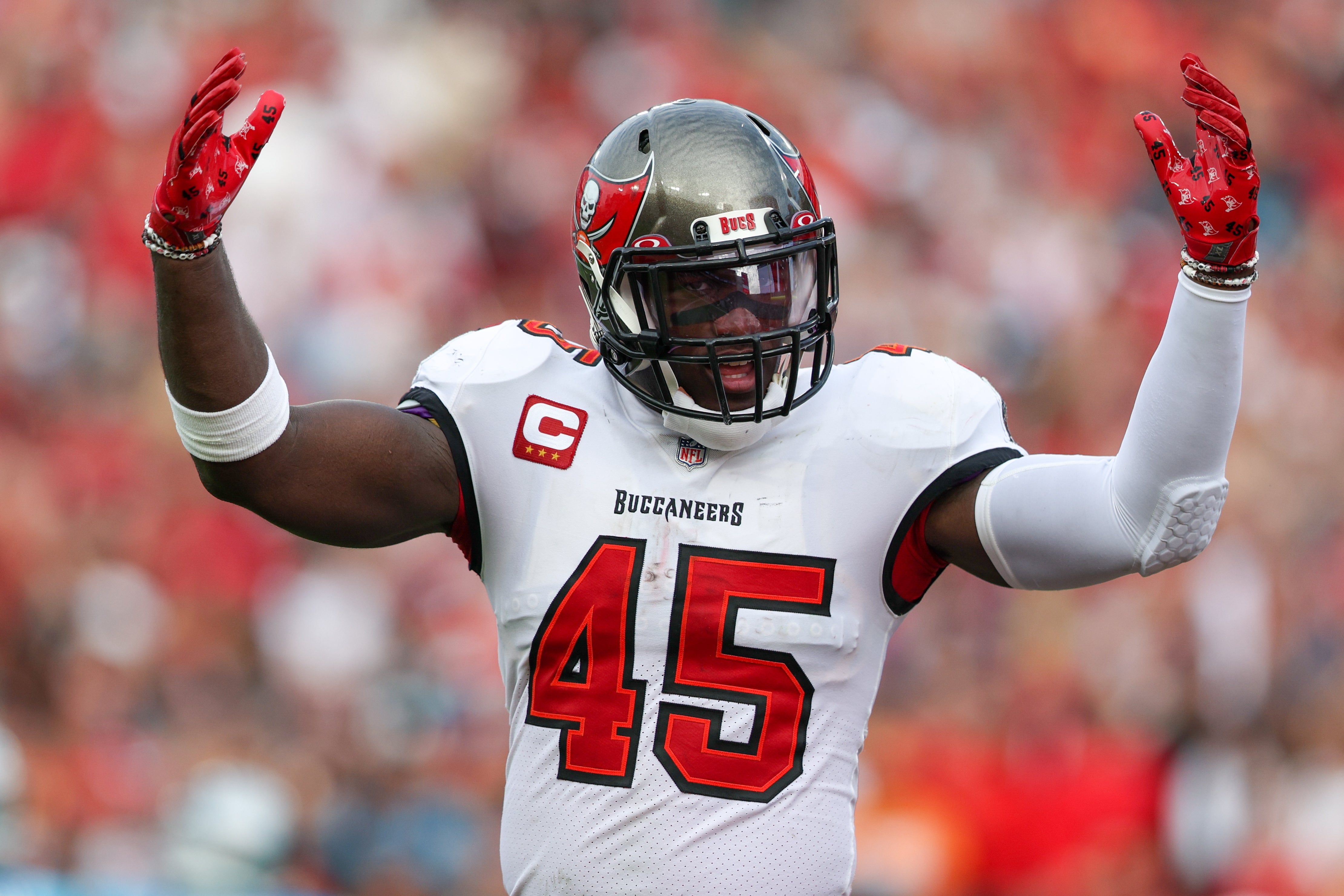 Buccaneers LB Devin White