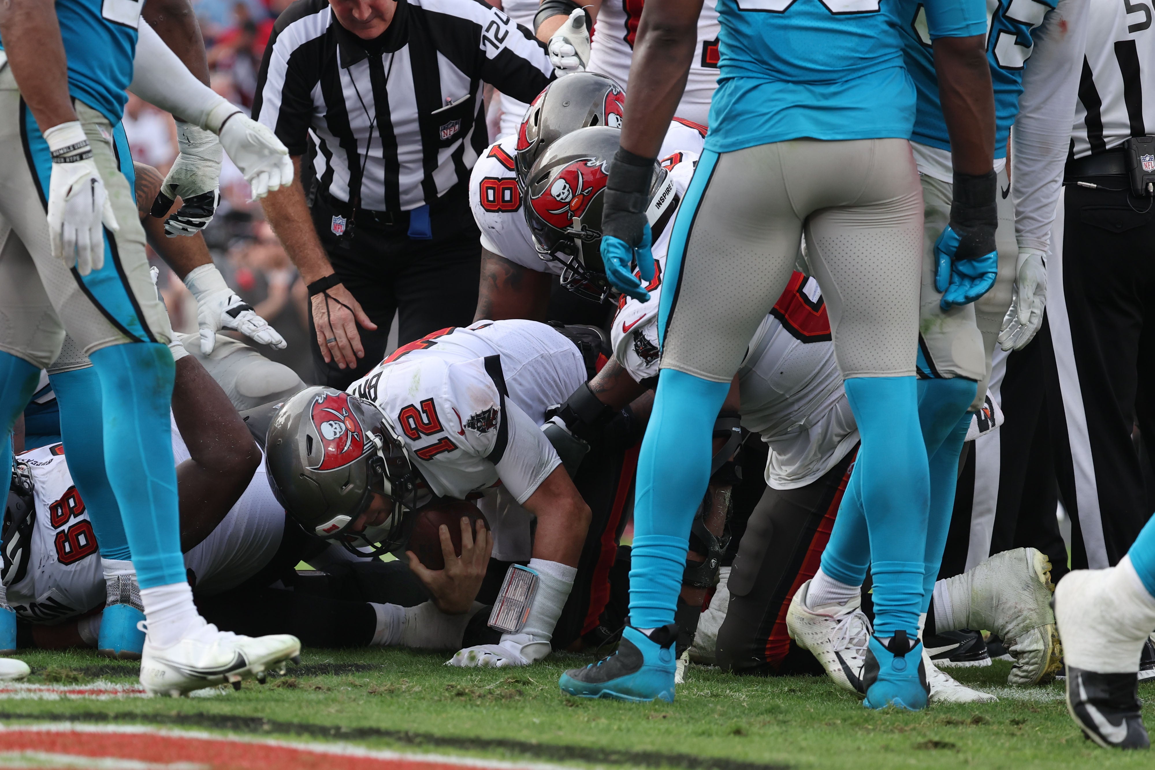 Tampa Bay Buccaneers QB Tom Brady diving for the end zone vs Carolina Panthers