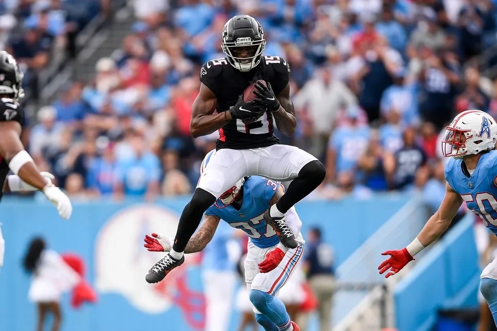 Atlanta Falcons wide receiver Van Jefferson (15) against the Tennessee Titans during the second at Nissan Stadium.