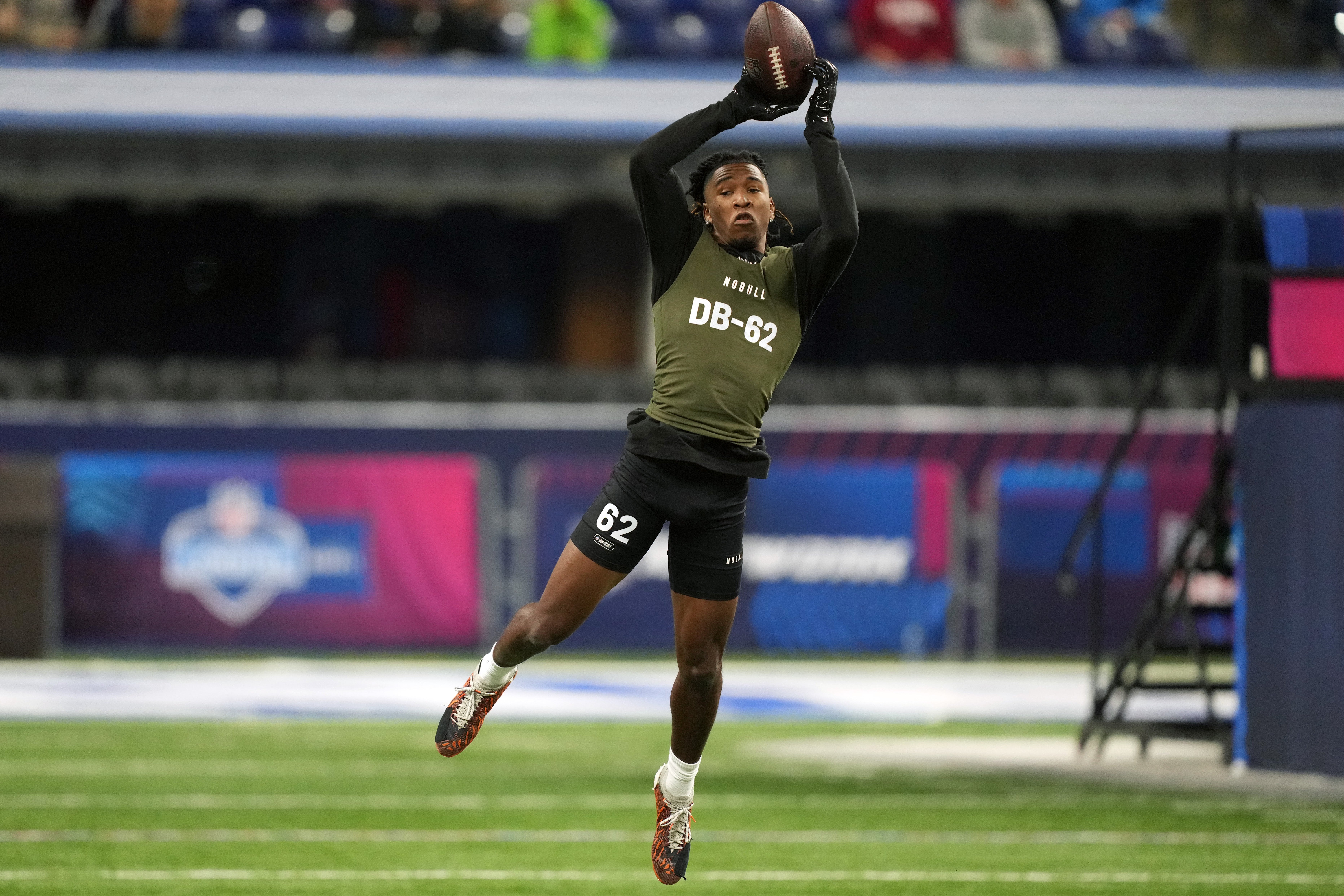 Mar 1, 2024; Indianapolis, IN, USA; Auburn defensive back Jaylin Simpson (DB62) works out during the 2024 NFL Combine at Lucas Oil Stadium.