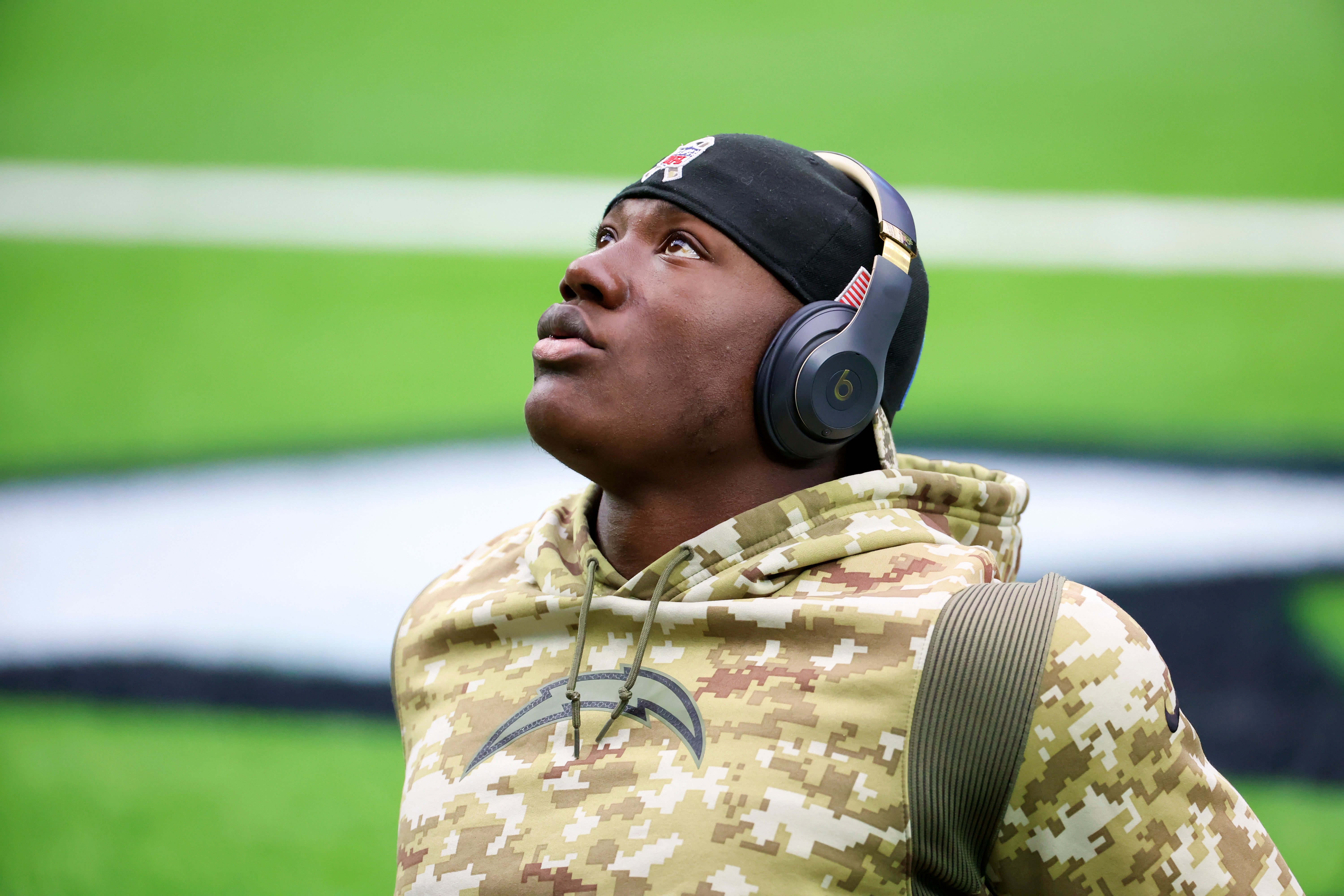 Oct 2, 2022; Houston, Texas, USA; Los Angeles Chargers linebacker Kenneth Murray Jr. (9) before the game against the Houston Texans at NRG Stadium.