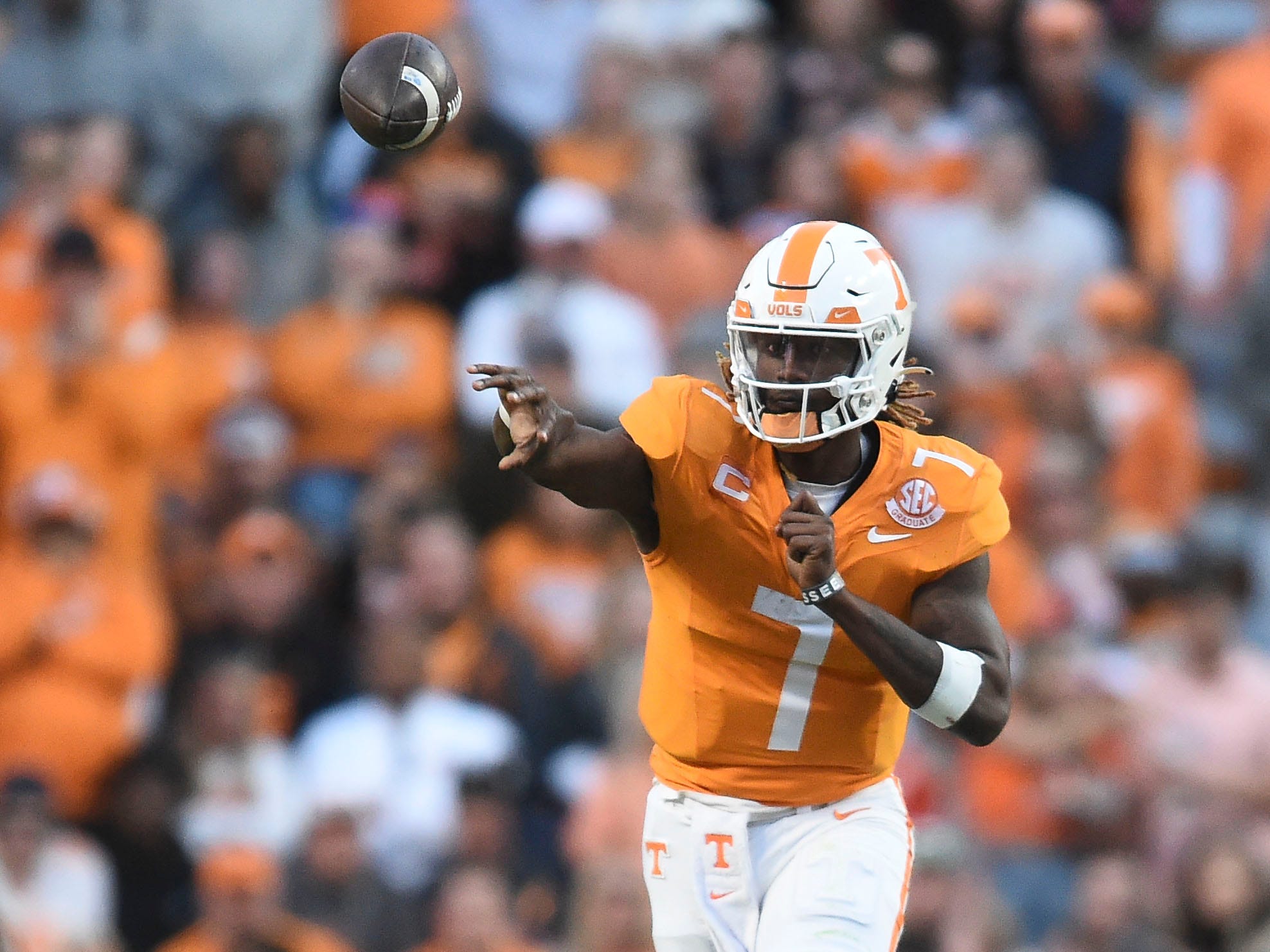 Tennessee quarterback Joe Milton III (7) with the pass attempt during the NCAA college football game against Georgia on Saturday, November 18, 2023 in Knoxville, Tenn.