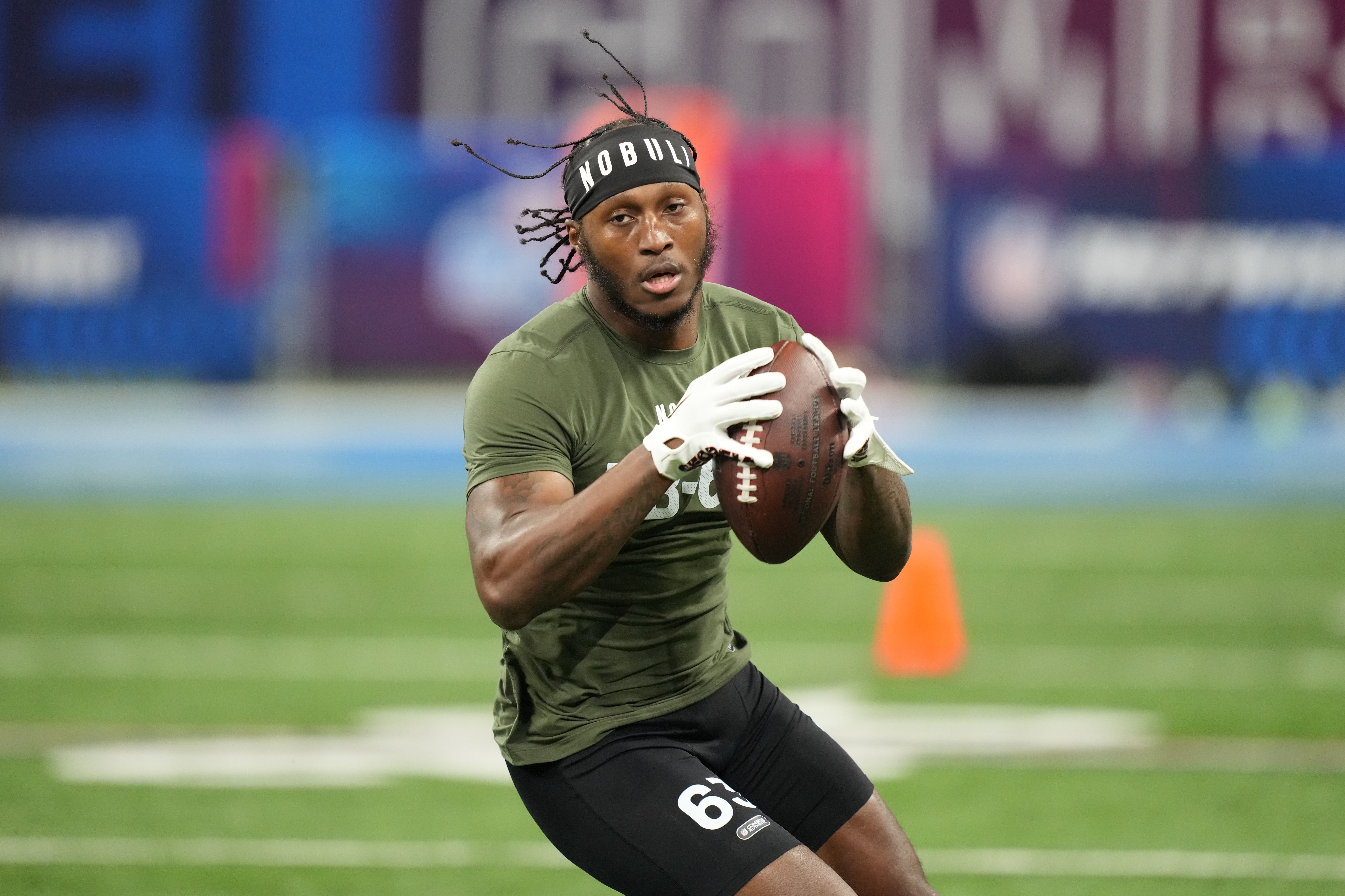 Mar 1, 2024; Indianapolis, IN, USA; Georgia defensive back Tykee Smith (DB63)works out during the 2024 NFL Combine at Lucas Oil Stadium.