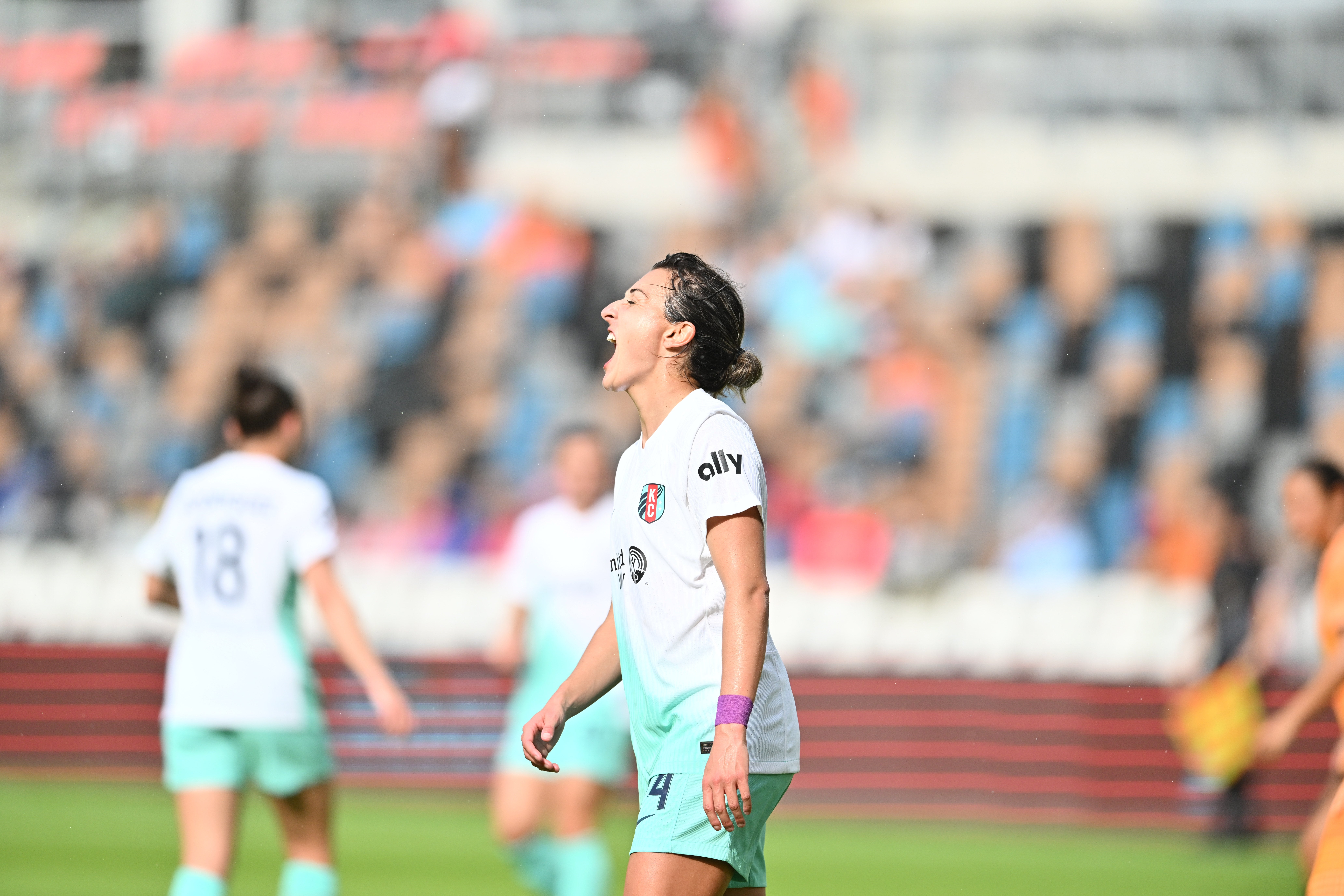 Kansas City Current midfielder Claire Lavogez