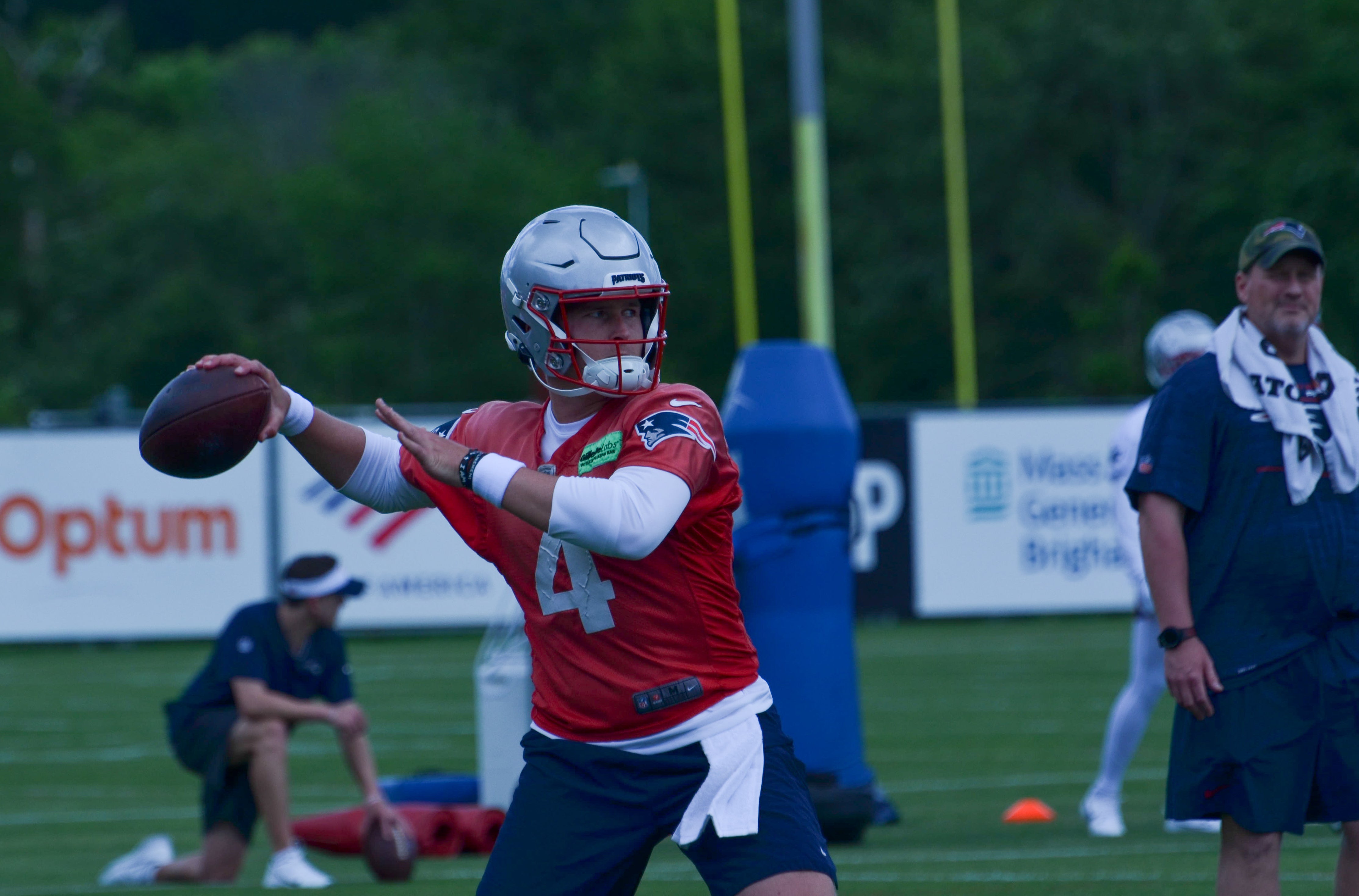 Patriots QB Bailey Zappe throws the ball at OTAs - May 29, 2024