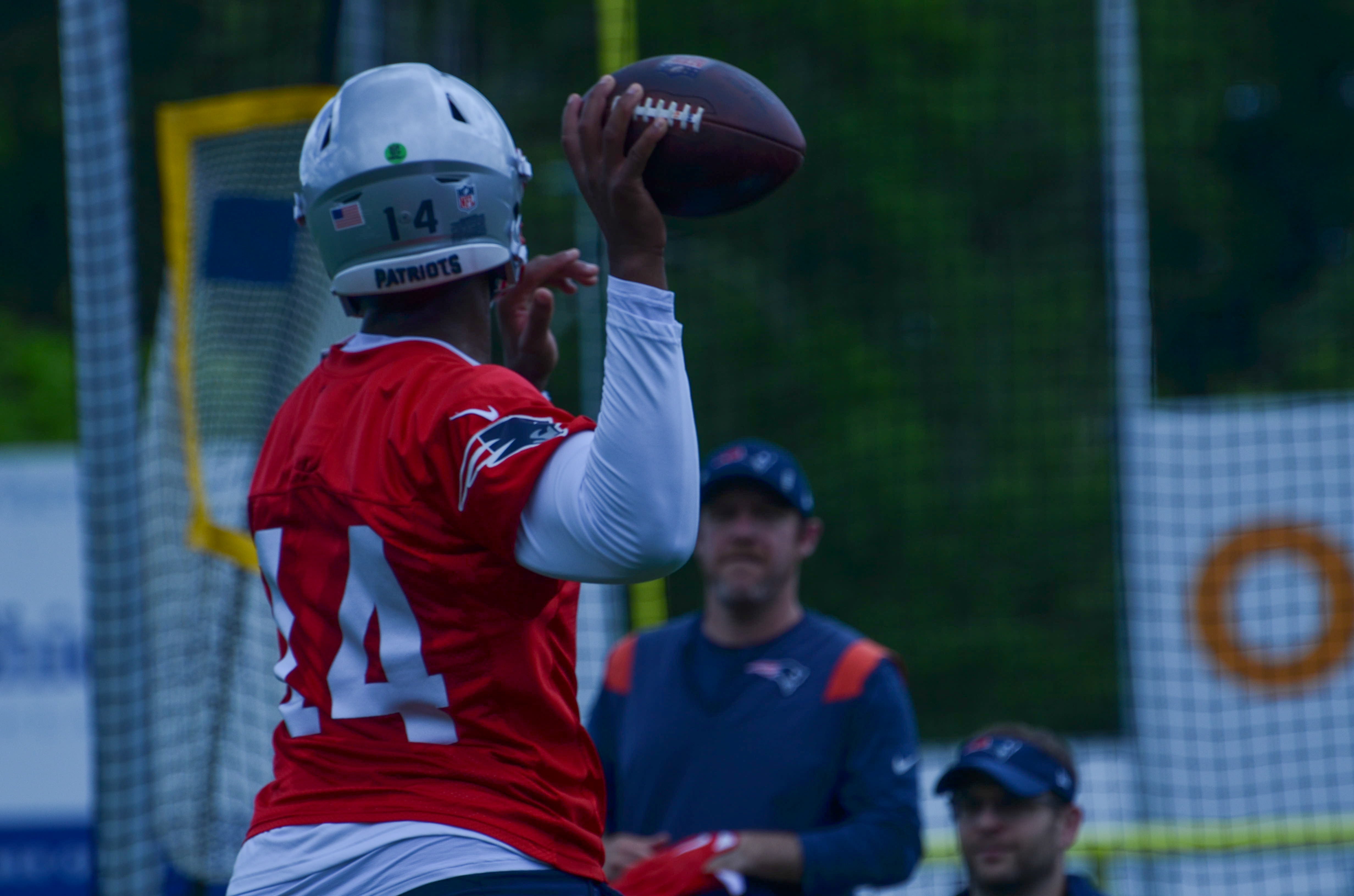 Jacoby Brissett throws the ball during OTAs - May 29, 2024