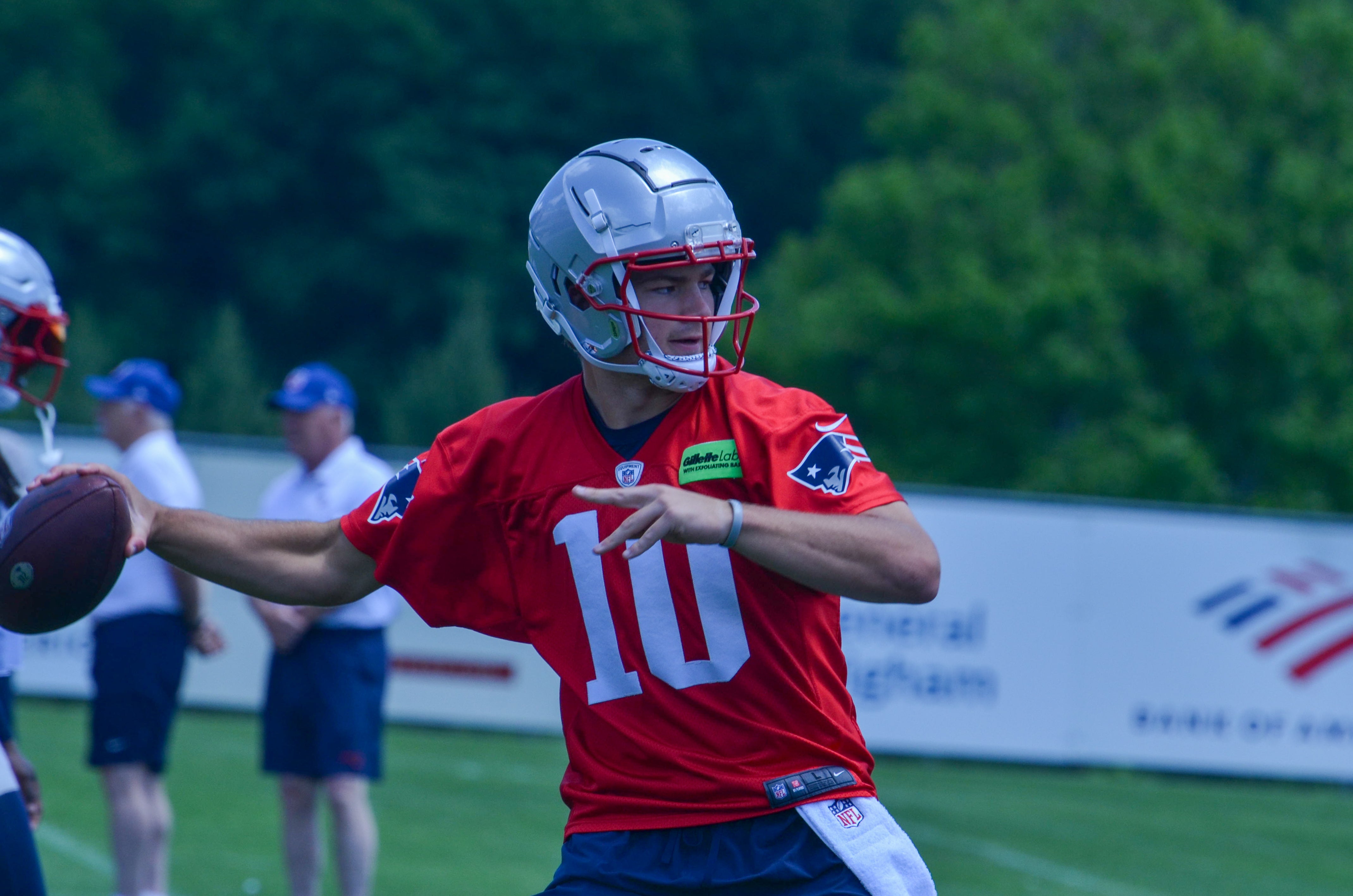 Patriots QB Drake Maye throws the ball at the first day of Mandatory Minicamp at Gillette Stadium - June 10, 2024