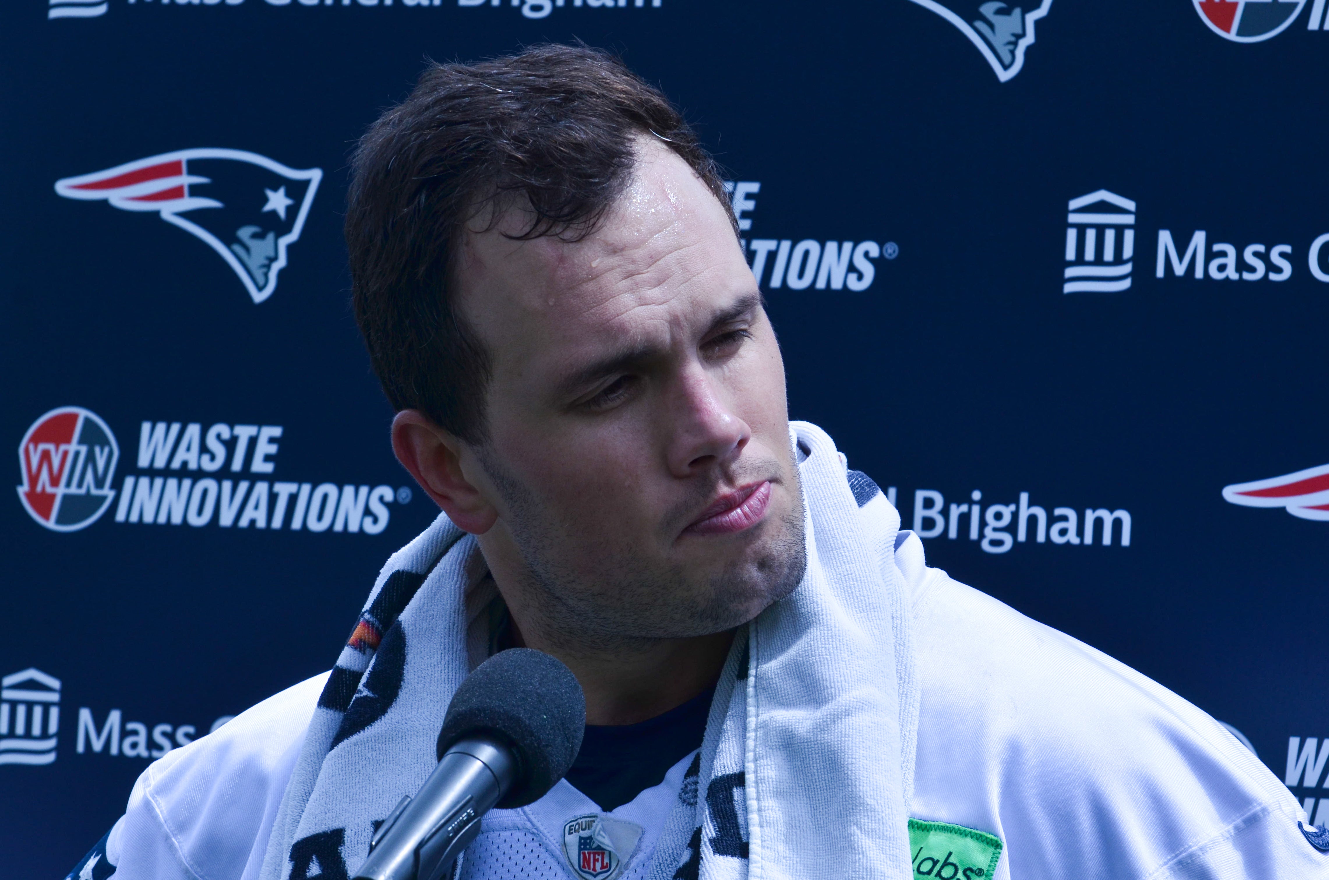 Patriots TE Hunter Henry speaks with reporters after the first day of Mandatory Minicamp at Gillette Stadium - June 10, 2024