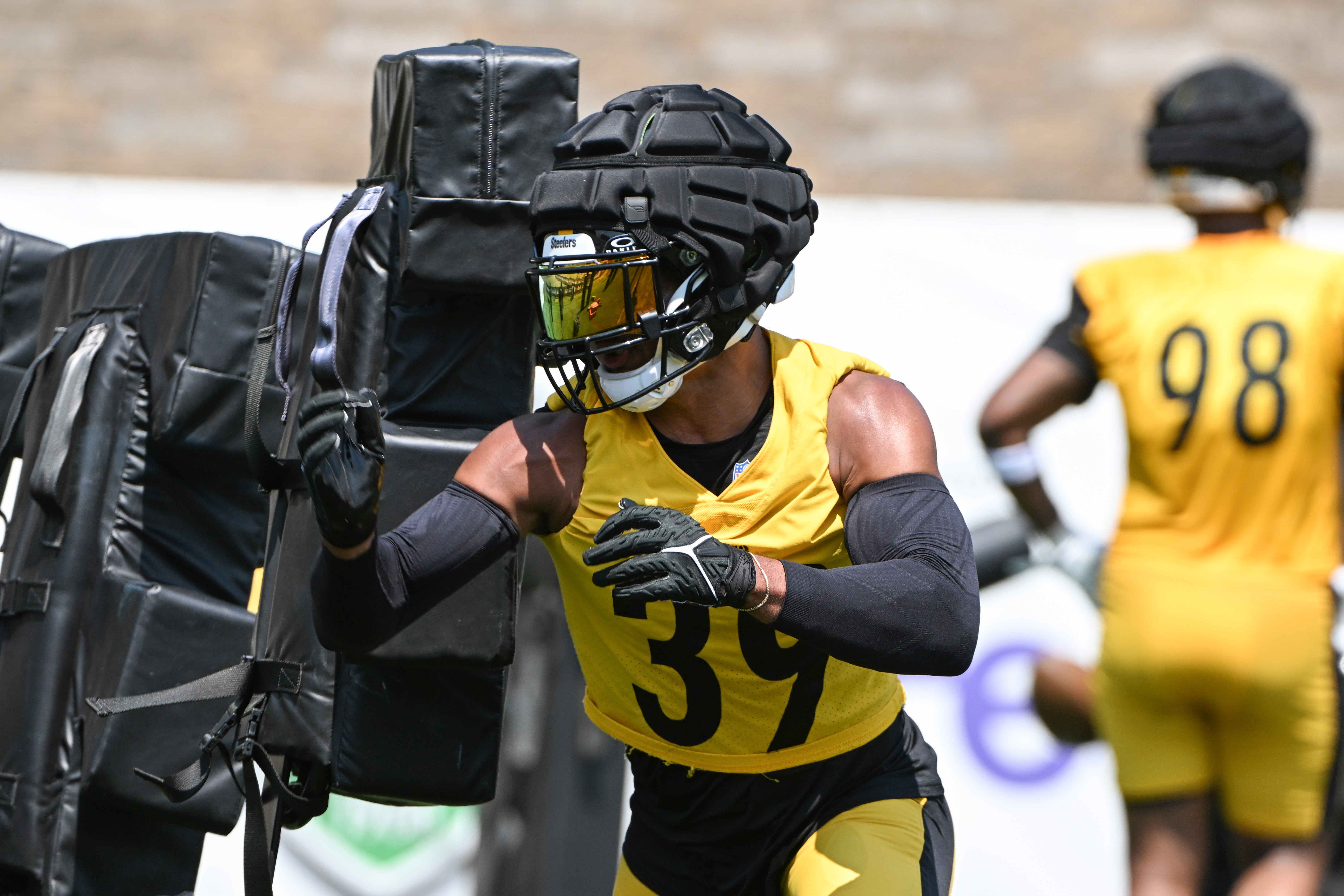 Jul 28, 2024; Latrobe, PA, USA; Pittsburgh Steelers safety Minkah Fitzpatrick (39) participates in drills during training camp at Saint Vincent College. Mandatory Credit: Barry Reeger-USA TODAY Sports  