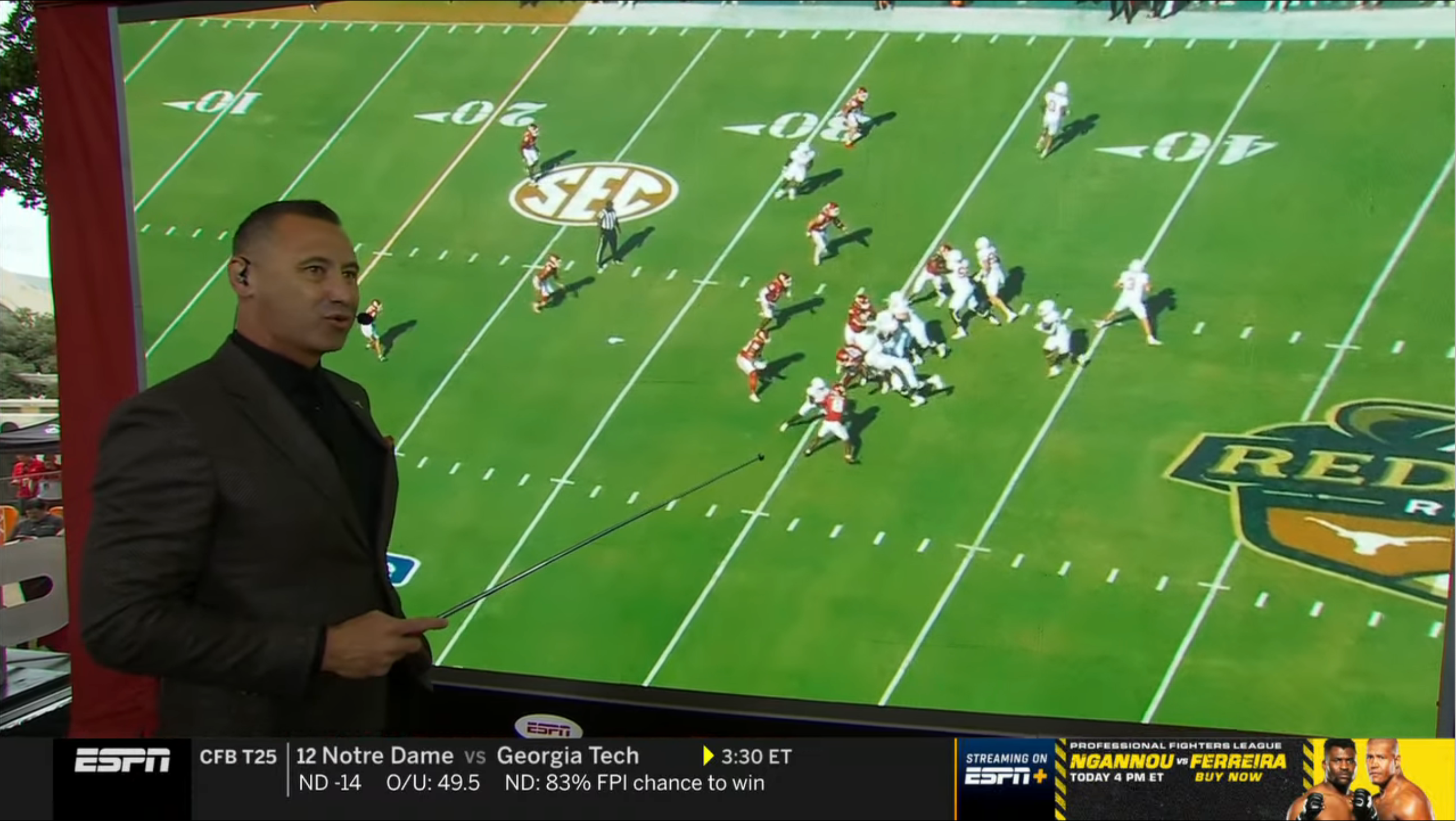 Steve Sarkisian Gameday