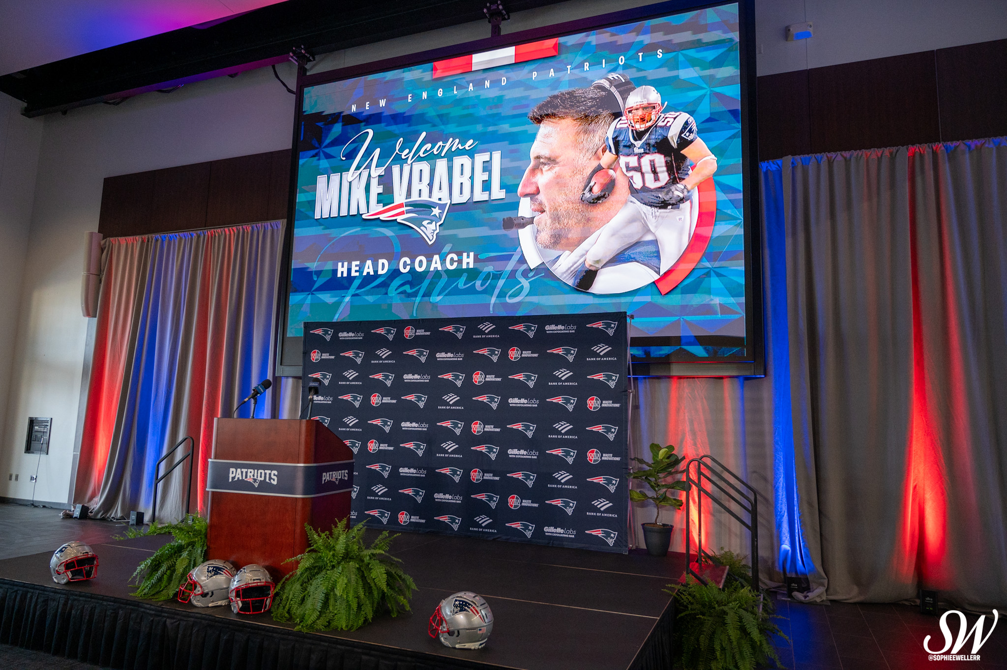 New England Patriots head coach Mike Vrabel's Introductory Press Conference at Gillette Stadium 