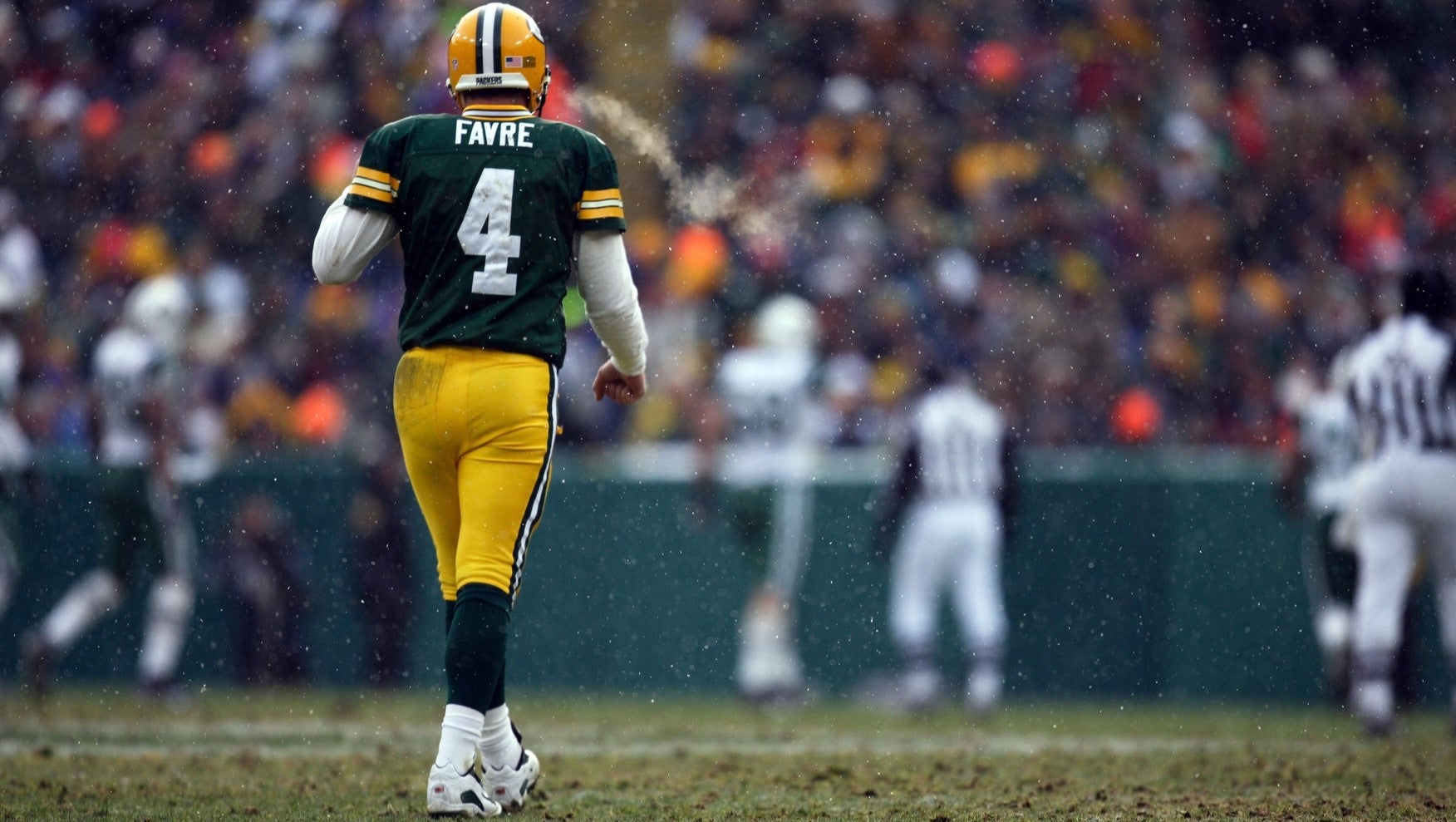 December 3, 2006; Green Bay, WI, USA; Green Bay Packers quarterback (4) Brett Favre walks off the field after throwing an interception against the New York Jets at Lambeau Field.