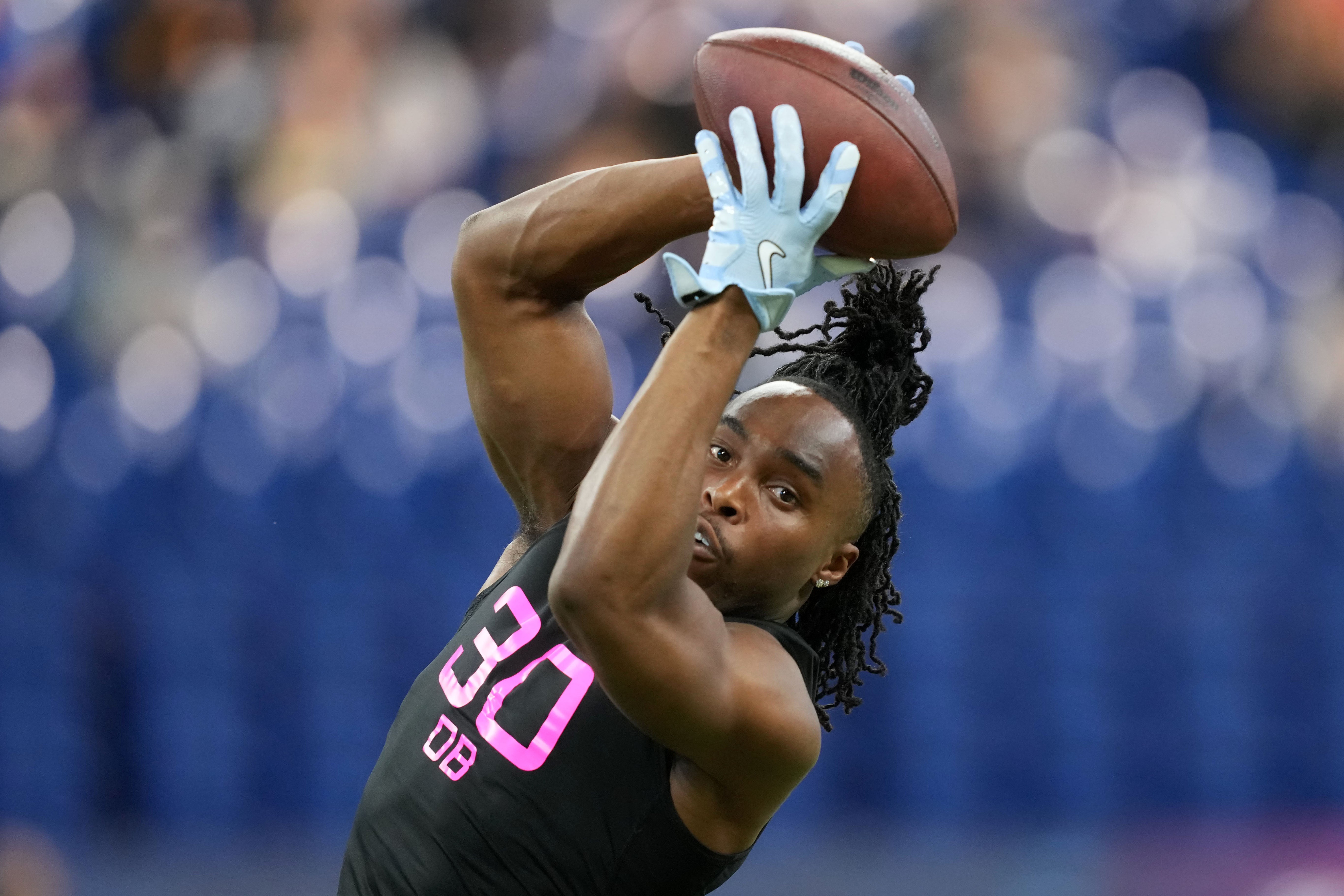 Feb 28, 2025; Indianapolis, IN, USA; Western Kentucky defensive back Upton Stout (DB30) participates in drills during the 2025 NFL Combine at Lucas Oil Stadium.