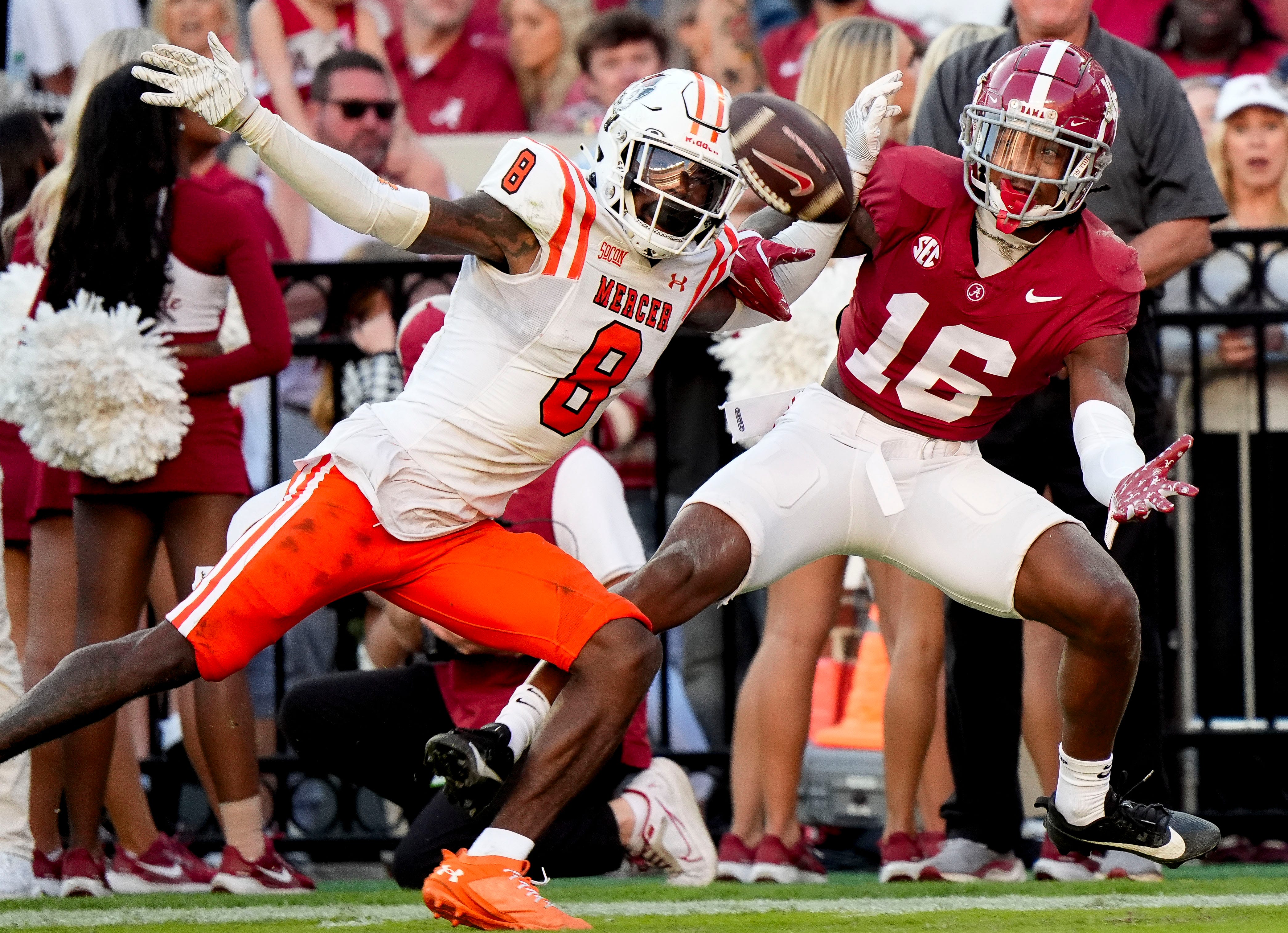 Nov 16, 2024; Tuscaloosa, AL, USA; Mercer cornerback TJ Moore (8) defends as a pass intended for Alabama Crimson Tide wide receiver Jaren Hamilton (16) falls incomplete at Bryant-Denny Stadium. Alabama defeated Mercer 52-7.