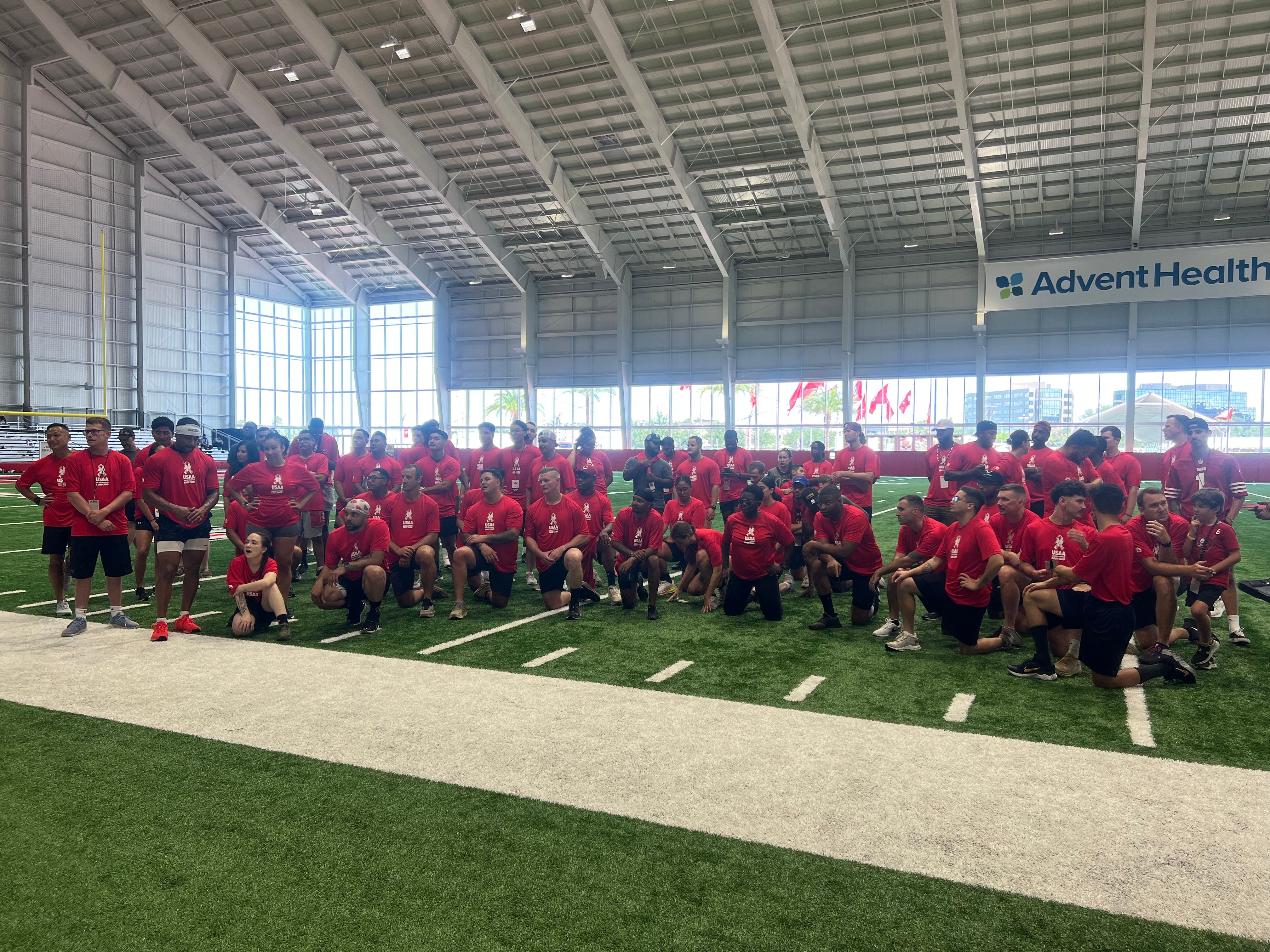 The whole turnout at USAA's NFL Boot Camp with Mike Alstott.