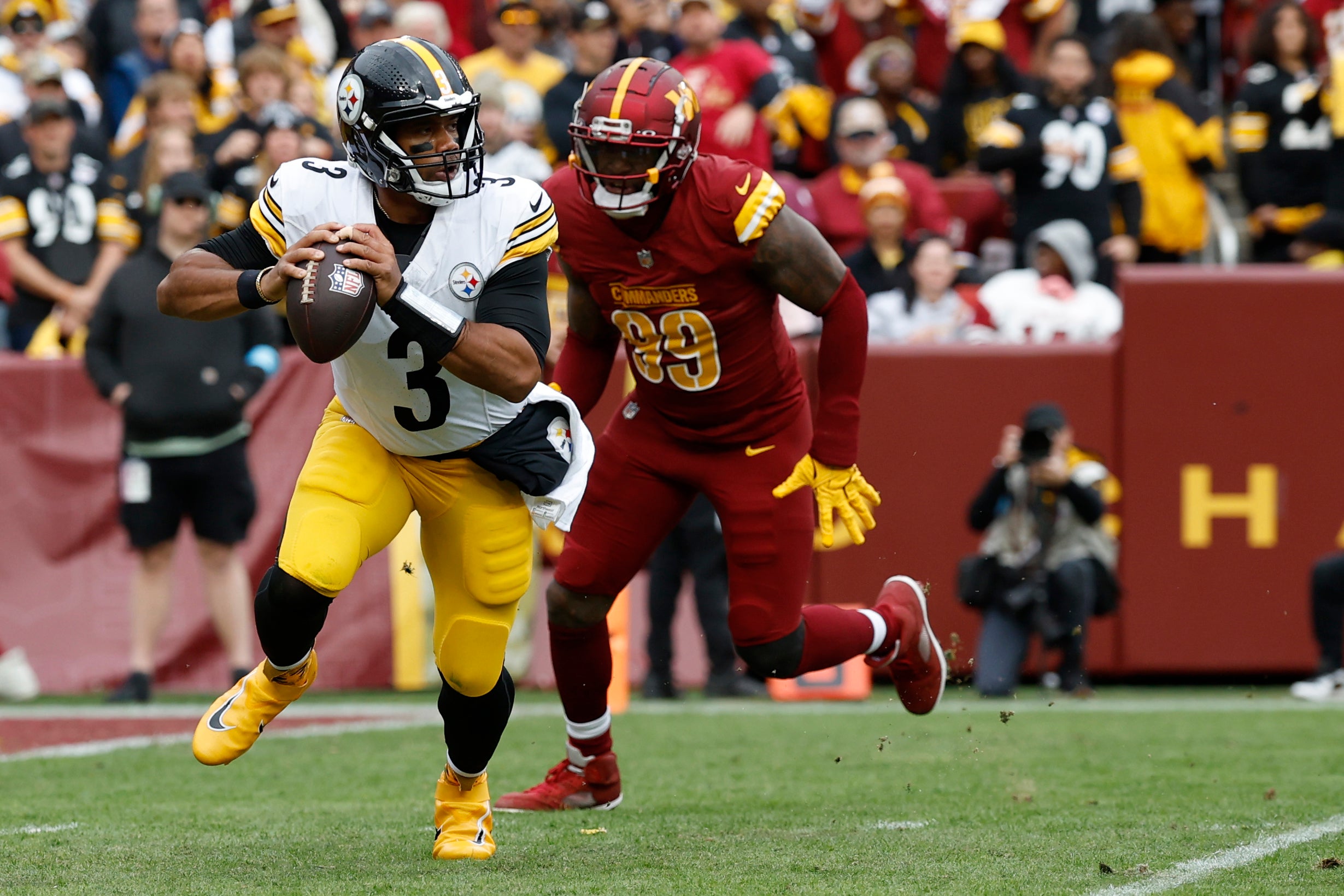 Former Commanders edge rusher Clelin Ferrell