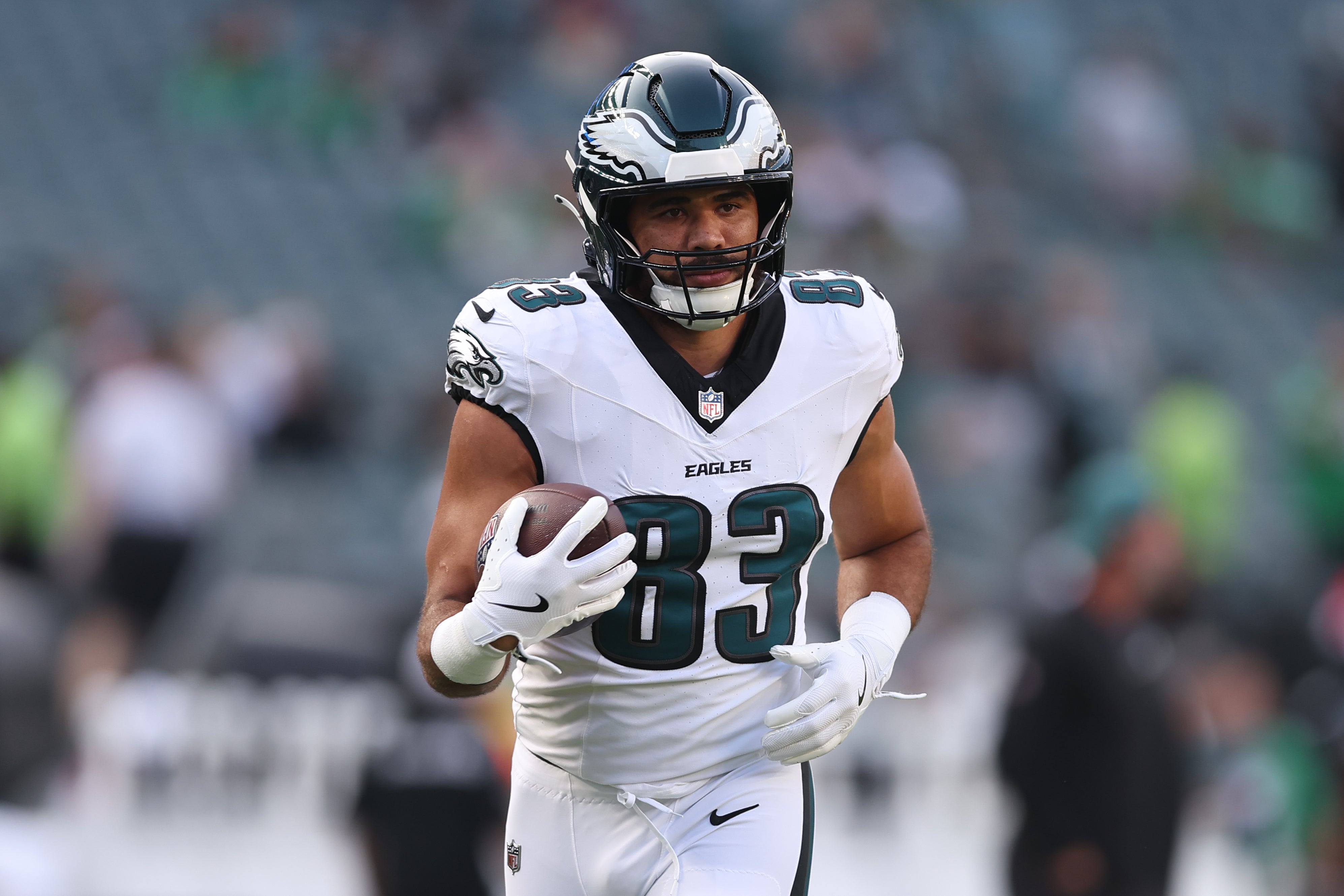 Eagles TE Kylen Granson