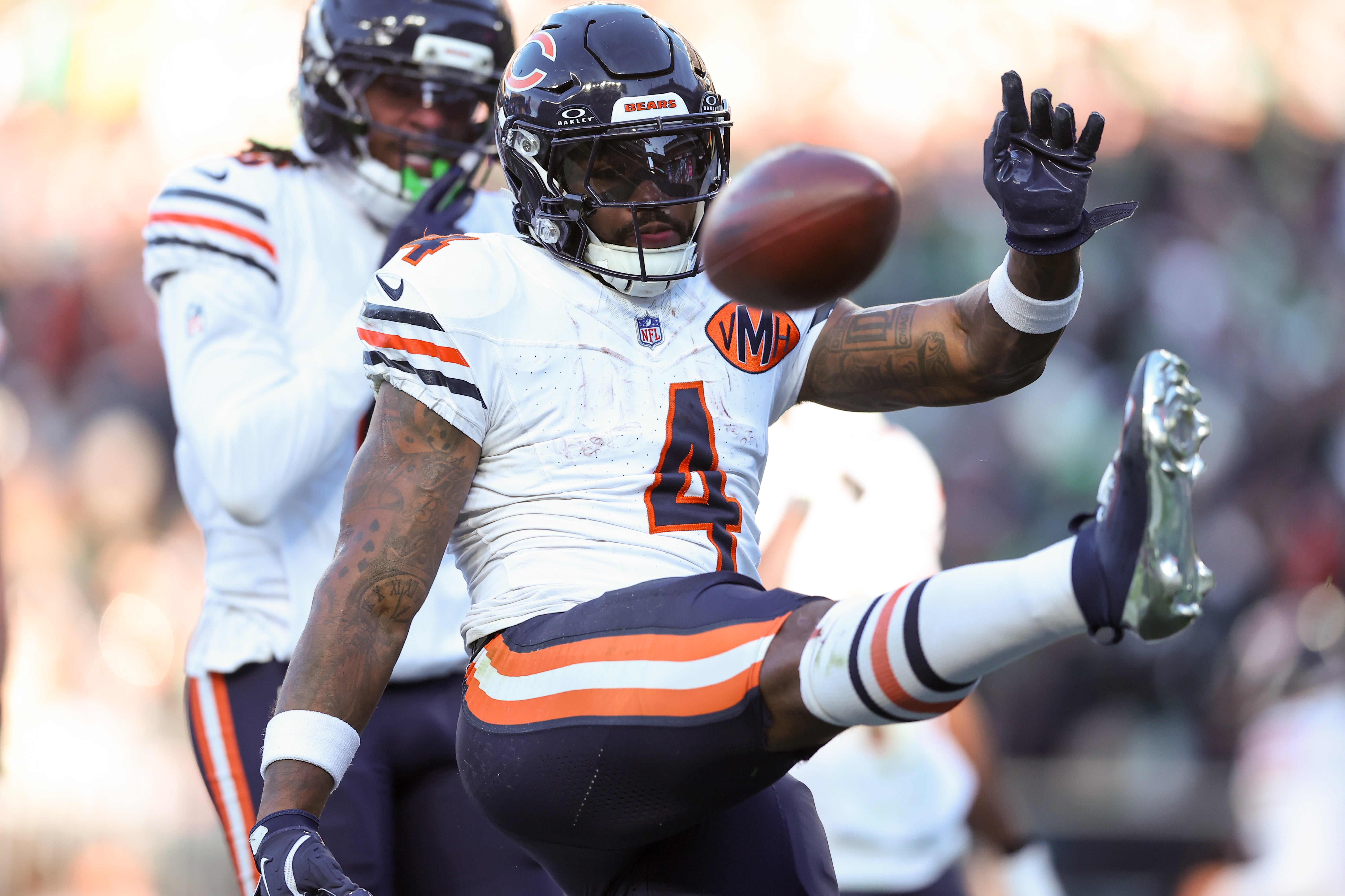 Nov 28, 2025; Philadelphia, Pennsylvania, USA; Chicago Bears running back D'Andre Swift (4) celebrates after scoring a touchdown against the Philadelphia Eagles during the first quarter of the game at Lincoln Financial Field.