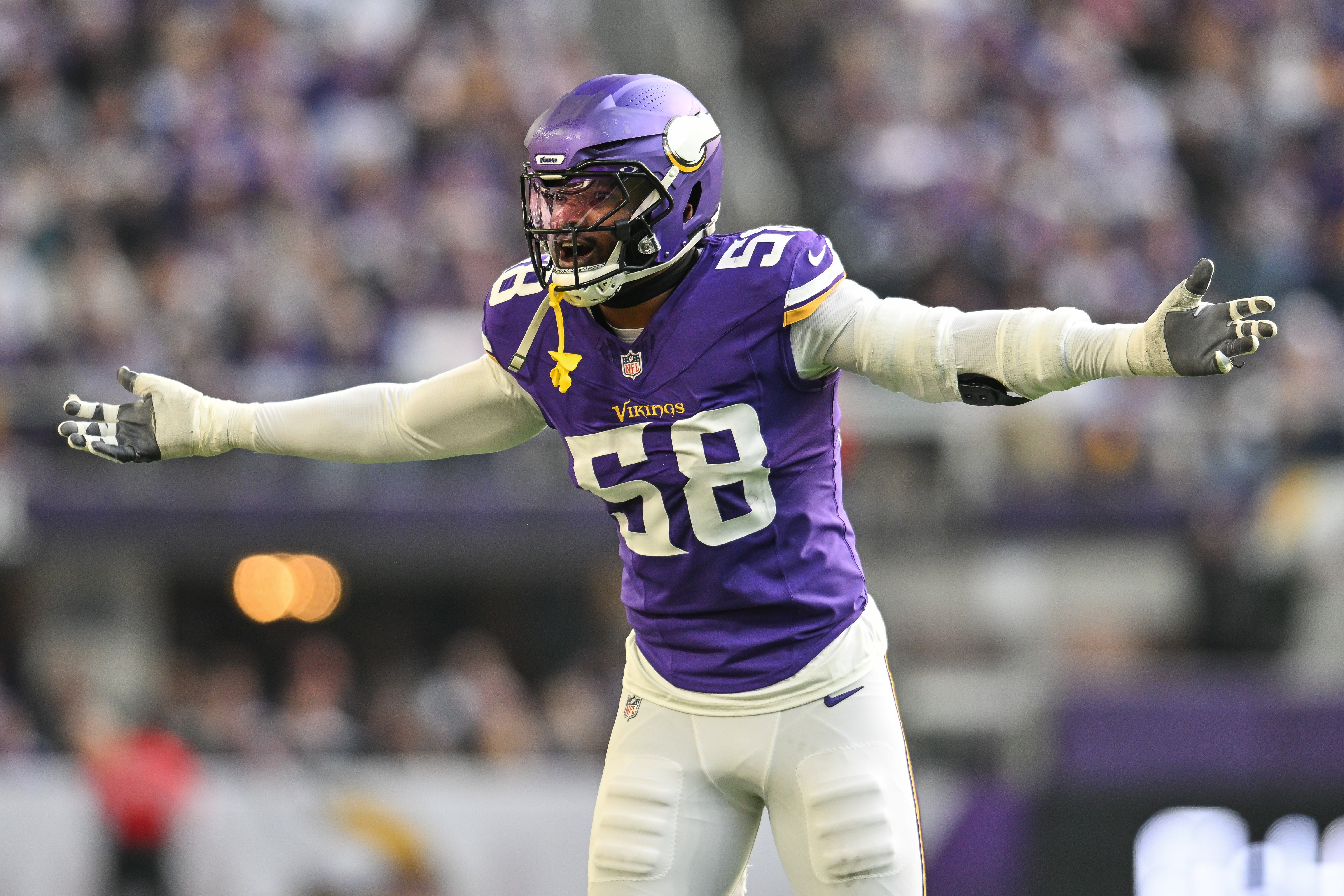 Vikings edge rusher Jonathan Greenard