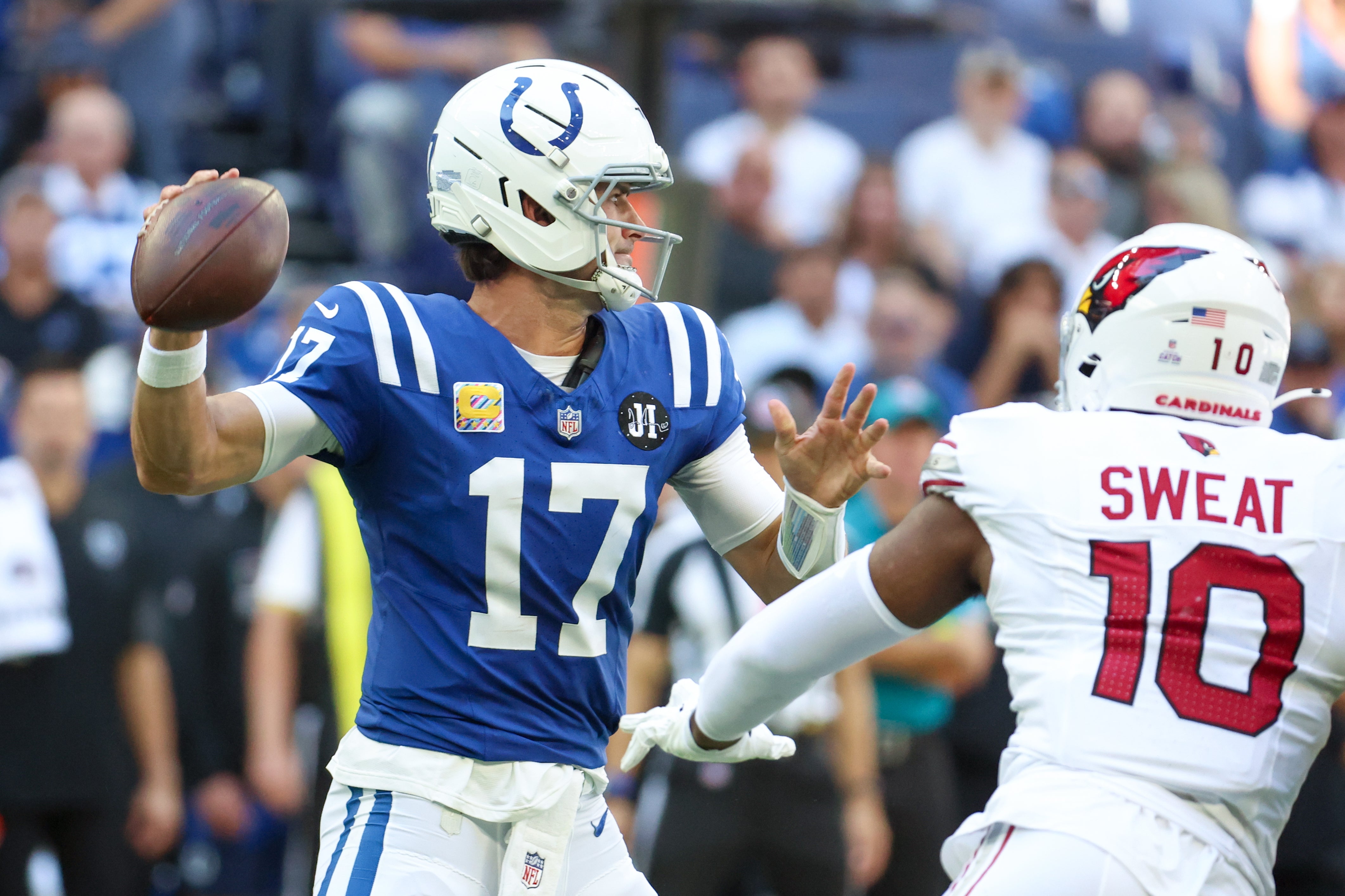 Cardinals EDGE Josh Sweat chases Colts QB Daniel Jones