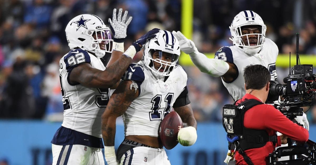 Micah Parsons Wears Crystal-Covered Nike Dunks - Sports