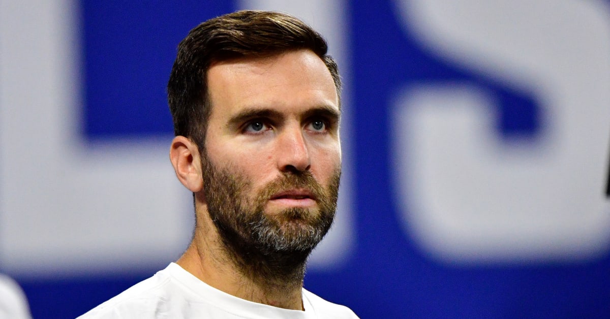 New York Jets quarterback Joe Flacco warms up before an NFL football game  against the Green Bay Packers Sunday, Oct. 16, 2022, in Green Bay, Wis. (AP  Photo/Matt Ludtke Stock Photo - Alamy