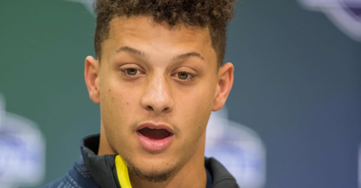 NFL roasts Chiefs' Patrick Mahomes with Texas WR Xavier Worthy 40yard