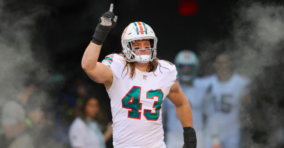 Dolphins to reportedly lose LB Andrew Van Ginkel to the Minnesota Vikings