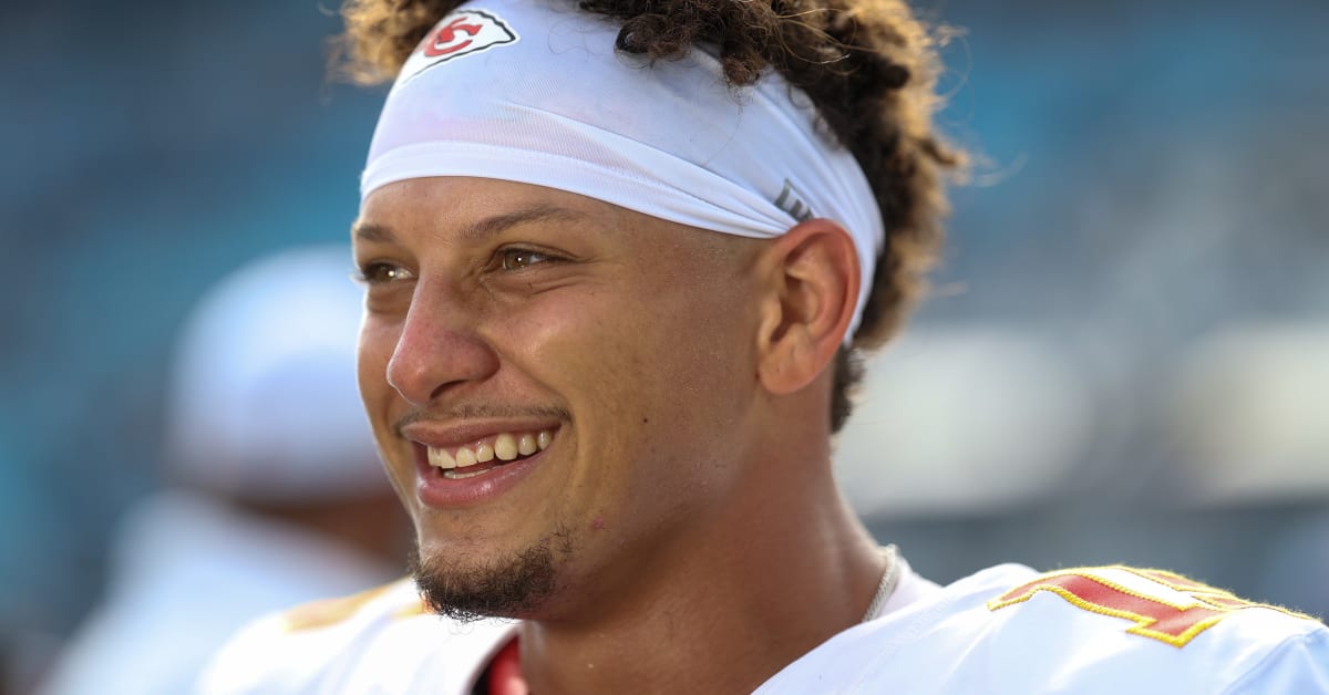 Chiefs QB Patrick Mahomes' new deal created 2.5M in 2023 salary cap space