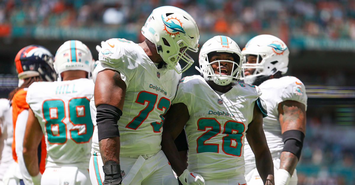 Miami Dolphins shatter records in surreal 70-20 rout of Denver Broncos
