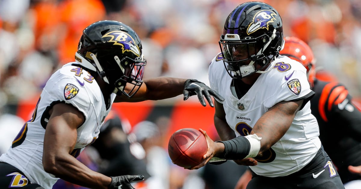 Ronnie Stanley, Tyler Linderbaum, Marcus Williams and Gus Edwards back at  practice for the Ravens