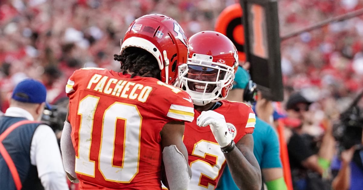 Kansas City Chiefs release updated depth chart for Week 8