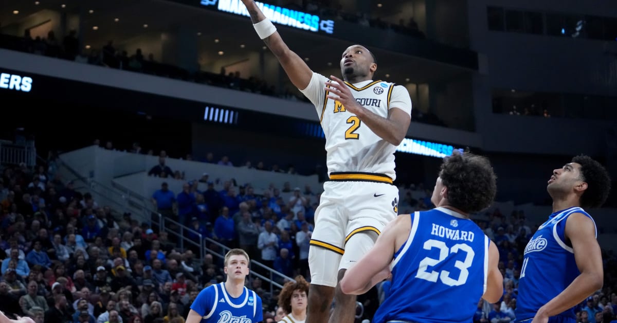 'You're never going to catch me with a Broncos jersey on' — Mizzou star makes his Chiefs allegiance clear ahead of Nuggets debut