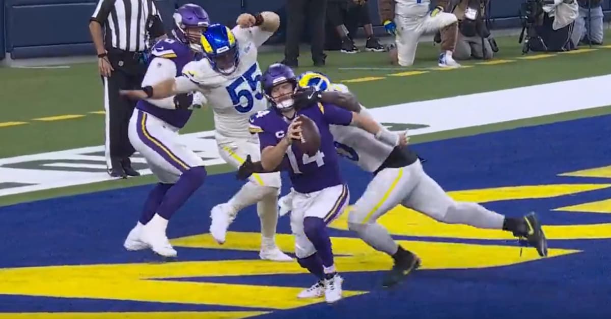 NFL Attenuates Controversial Facemask Non-call On Sam Darnold During ...