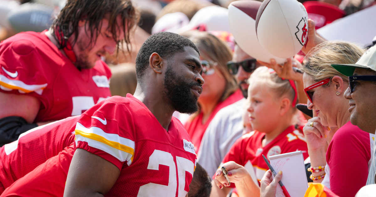 Clyde EdwardsHelaire sends heartfelt message to Chiefs Kingdom after